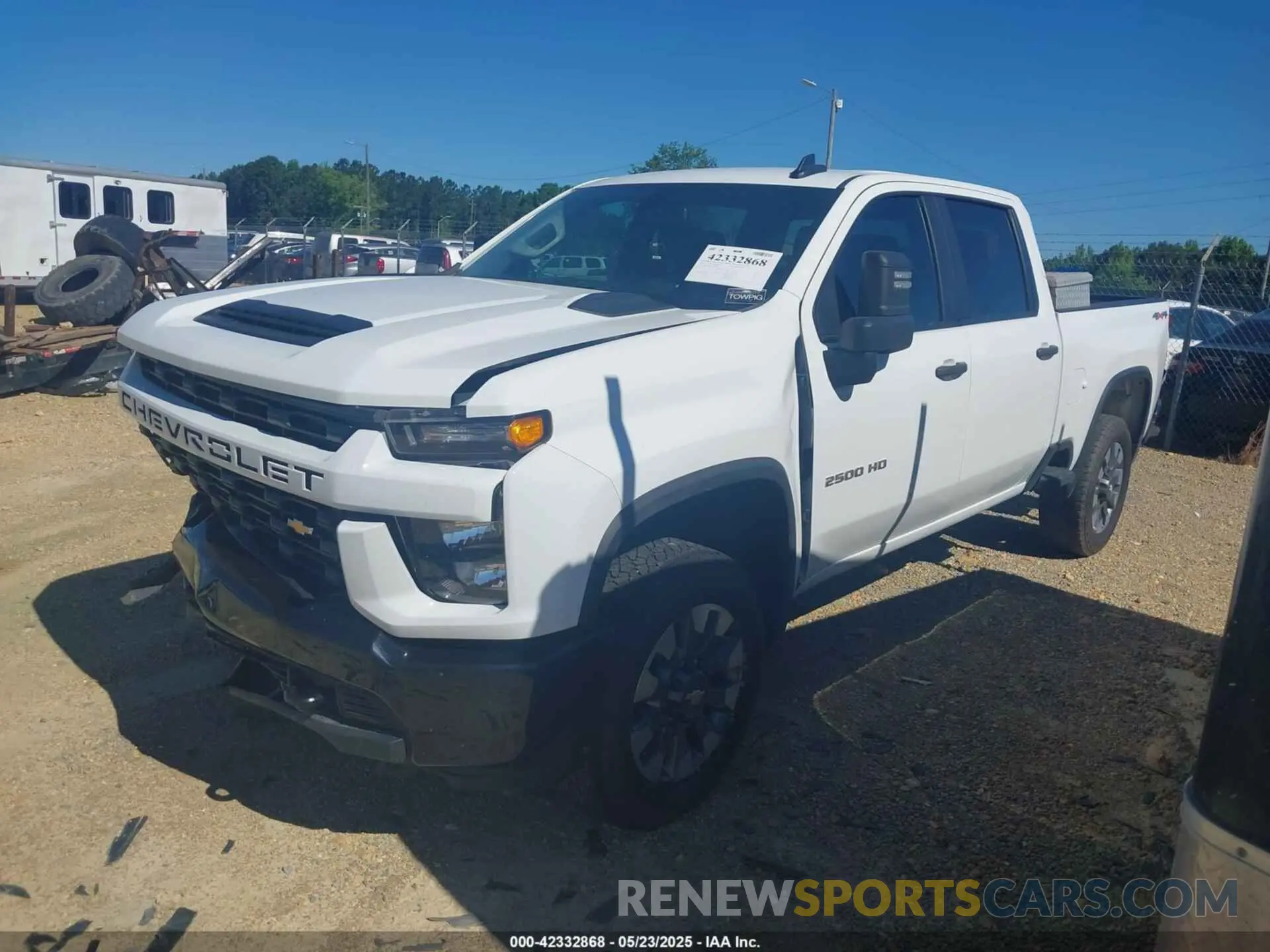 2 Фотография поврежденного автомобиля 2GC4YME77P1729828 CHEVROLET SILVERADO 2500HD 2023