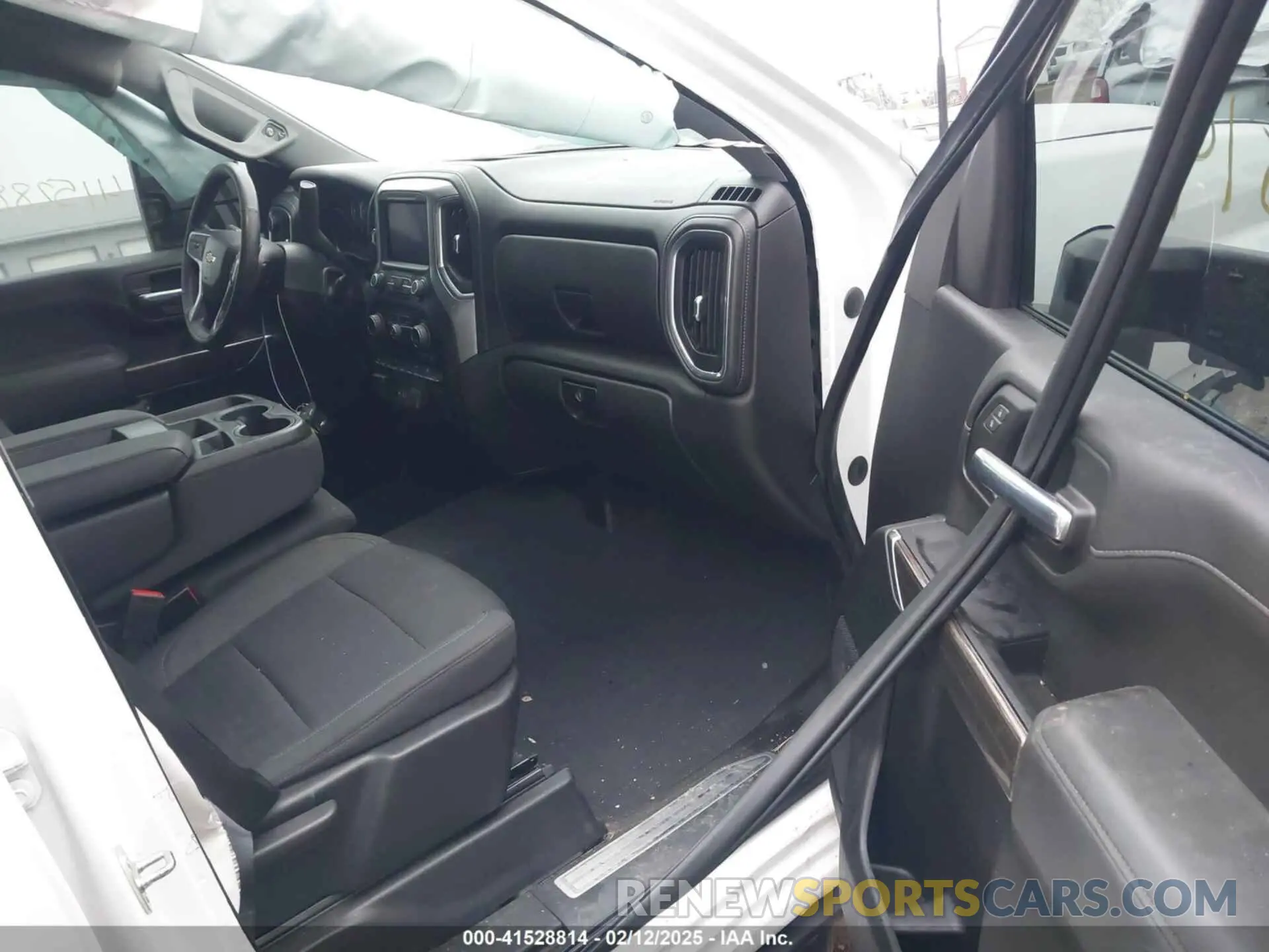 5 Photograph of a damaged car 2GC4YNEY3P1703385 CHEVROLET SILVERADO 2500HD 2023