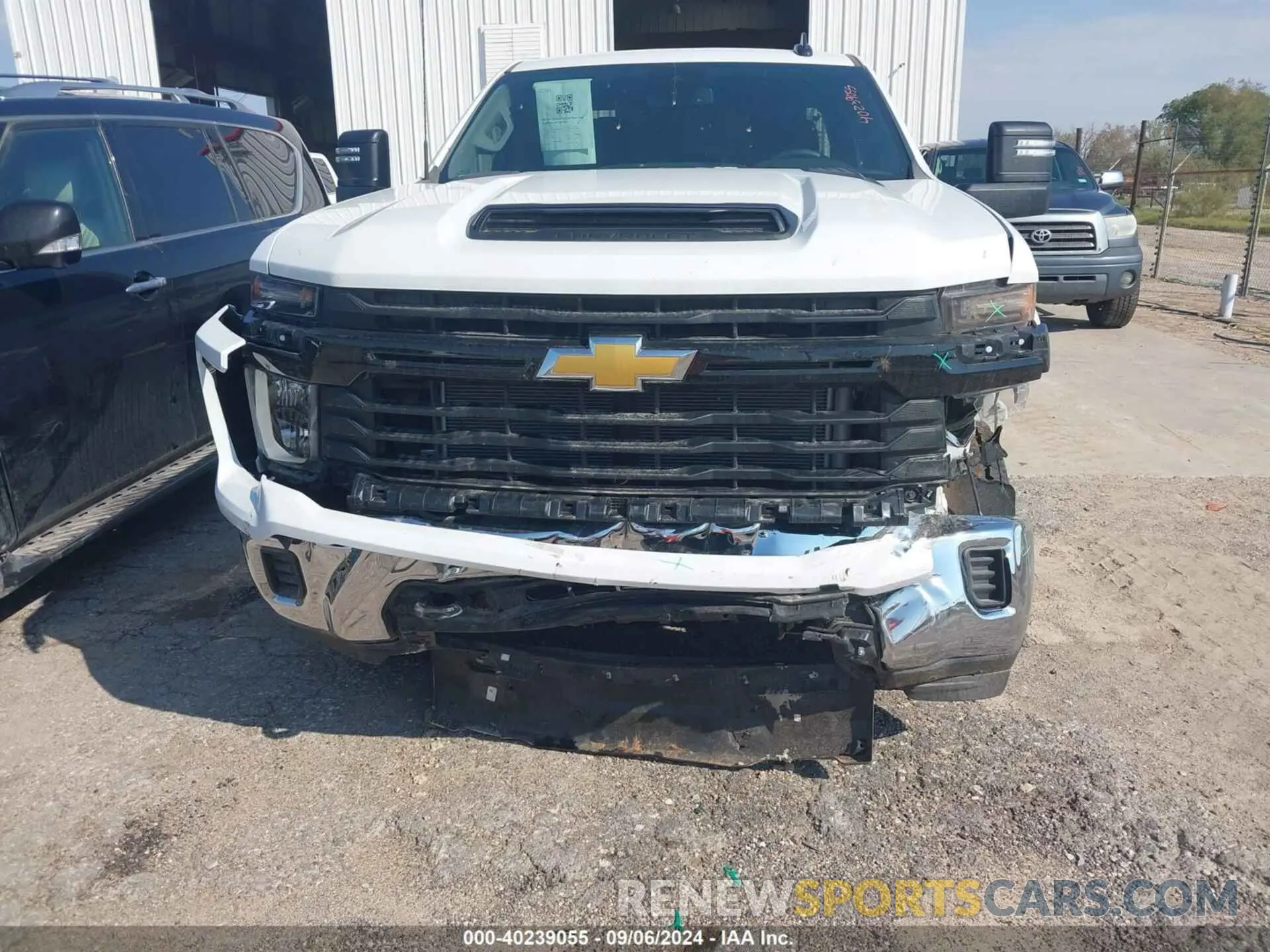 6 Фотография поврежденного автомобиля 1GC2YLE73RF403781 CHEVROLET SILVERADO 2500HD 2024