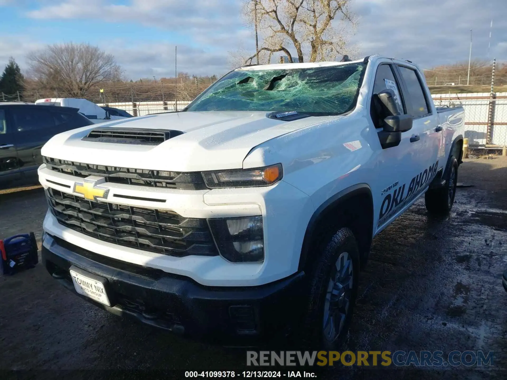 2 Фотография поврежденного автомобиля 1GC4YMEY1RF326691 CHEVROLET SILVERADO 2500HD 2024