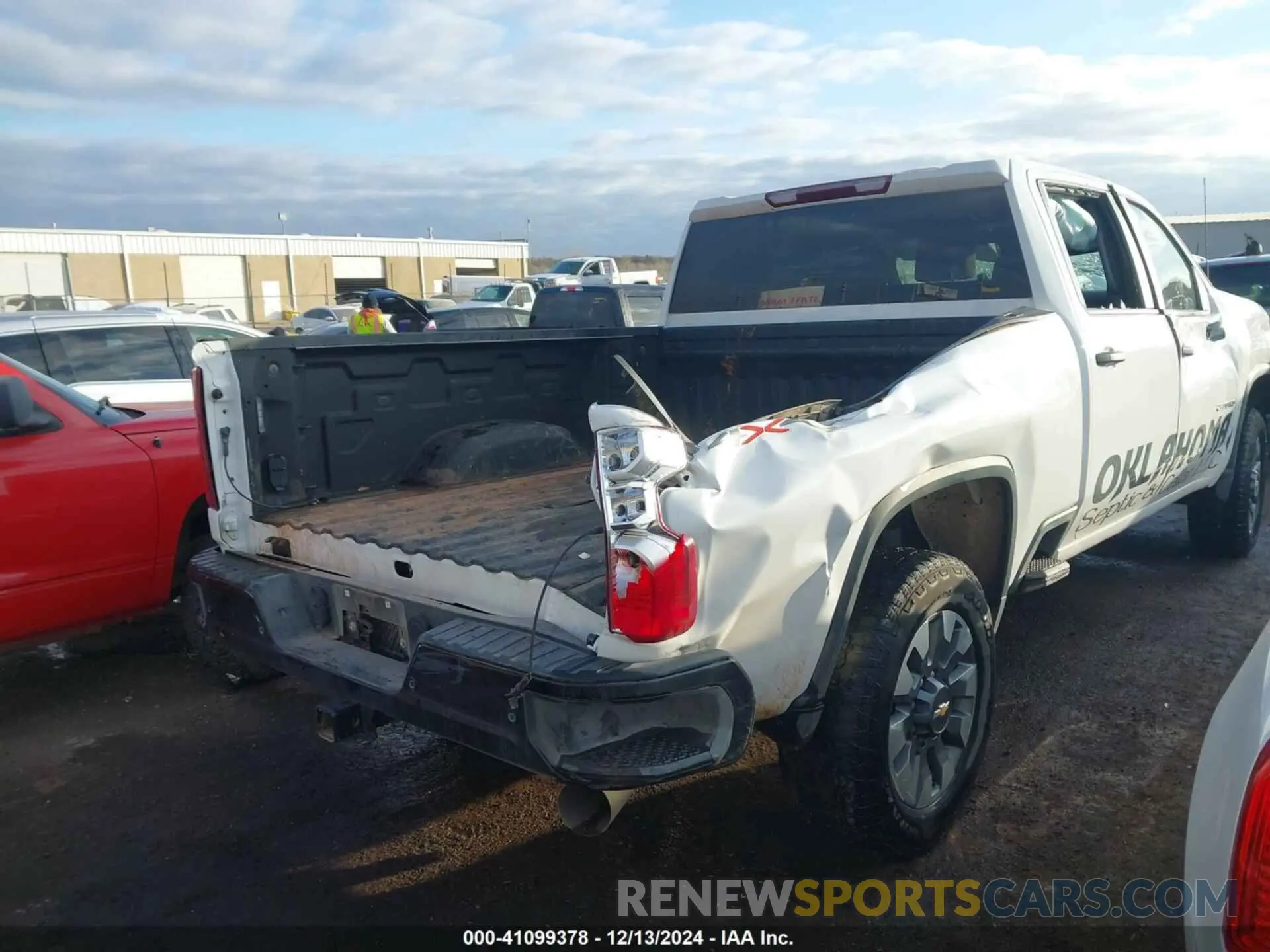 4 Фотография поврежденного автомобиля 1GC4YMEY1RF326691 CHEVROLET SILVERADO 2500HD 2024