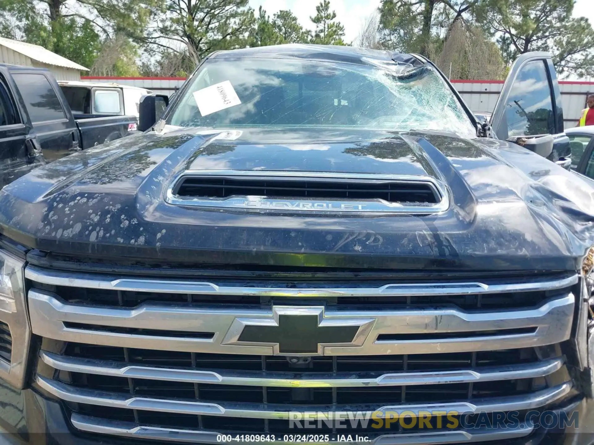 9 Photograph of a damaged car 1GC4YPEY6RF191094 CHEVROLET SILVERADO 2500HD 2024