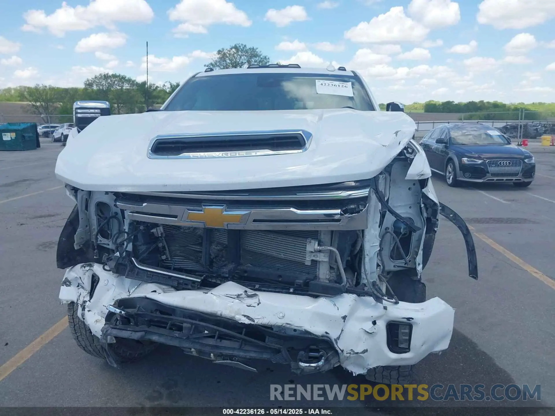 12 Фотография поврежденного автомобиля 1GC4YREY9RF146114 CHEVROLET SILVERADO 2500HD 2024