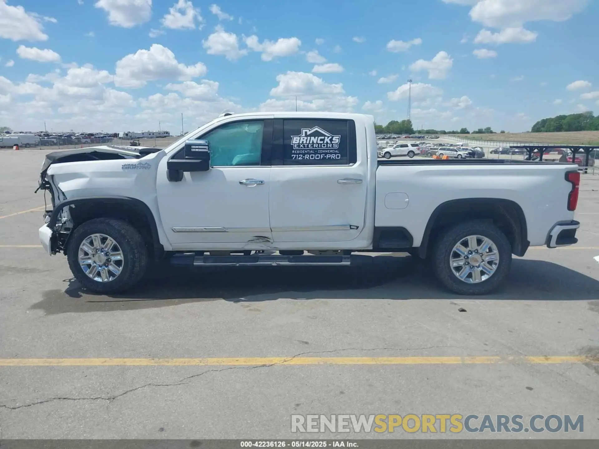 14 Фотография поврежденного автомобиля 1GC4YREY9RF146114 CHEVROLET SILVERADO 2500HD 2024