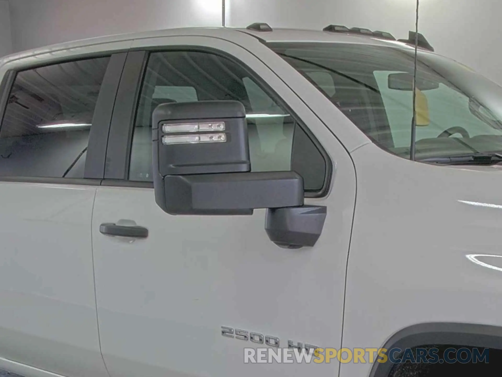 11 Photograph of a damaged car 2GC1YLE7XR1156729 CHEVROLET SILVERADO 2500HD 2024