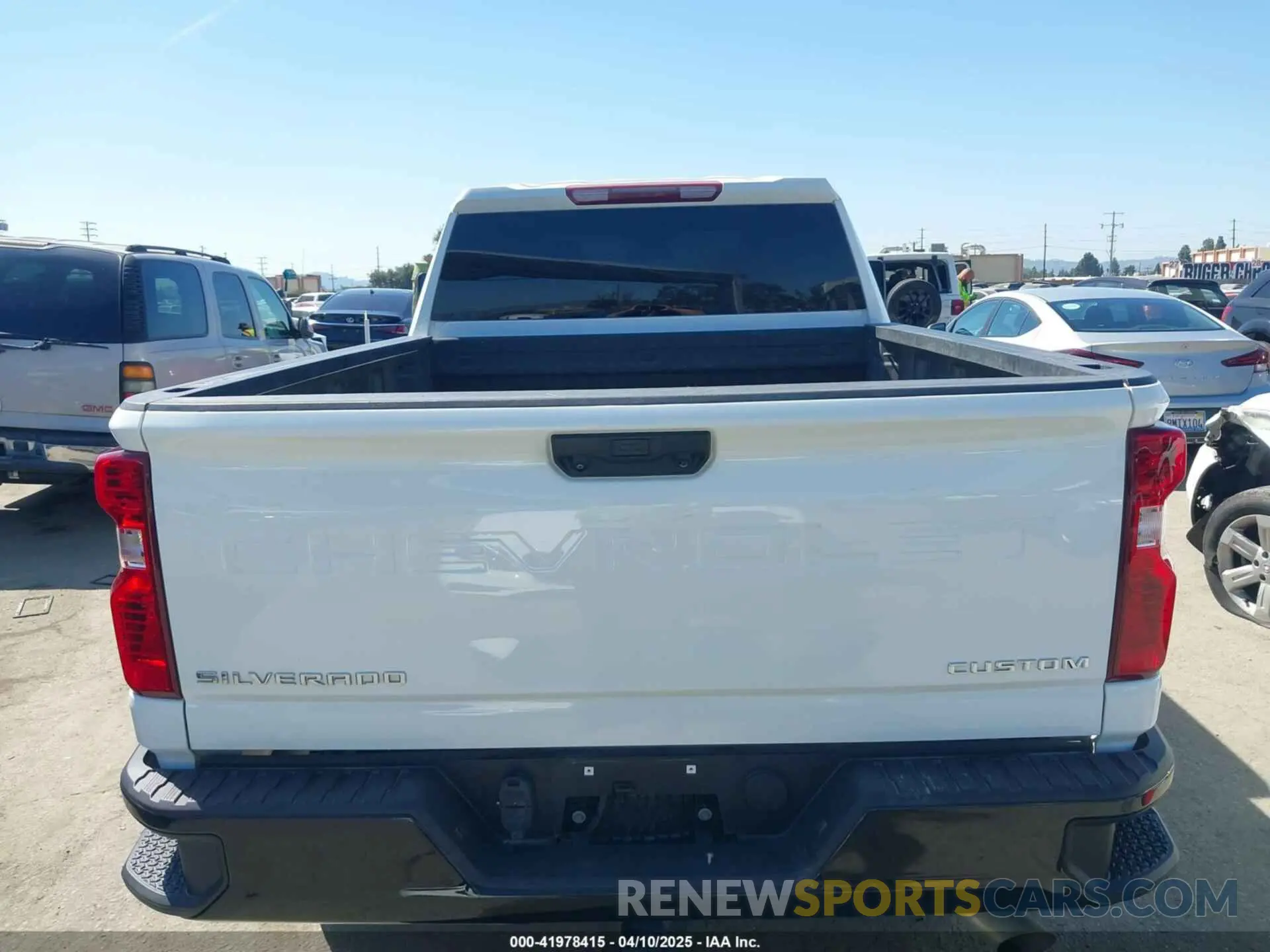 15 Фотография поврежденного автомобиля 2GC4WME70R1115602 CHEVROLET SILVERADO 2500HD 2024