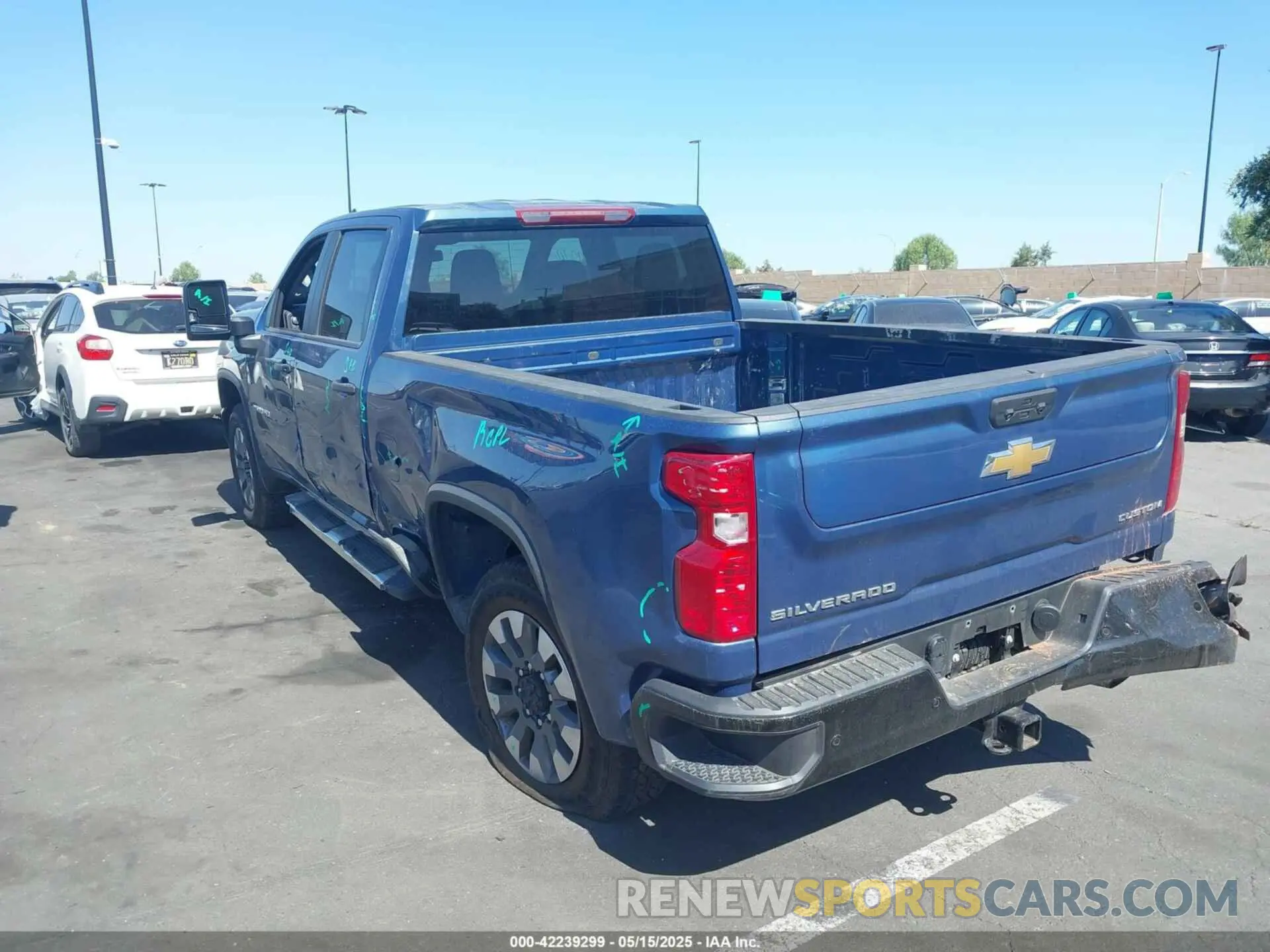 3 Фотография поврежденного автомобиля 2GC4YME77R1198889 CHEVROLET SILVERADO 2500HD 2024