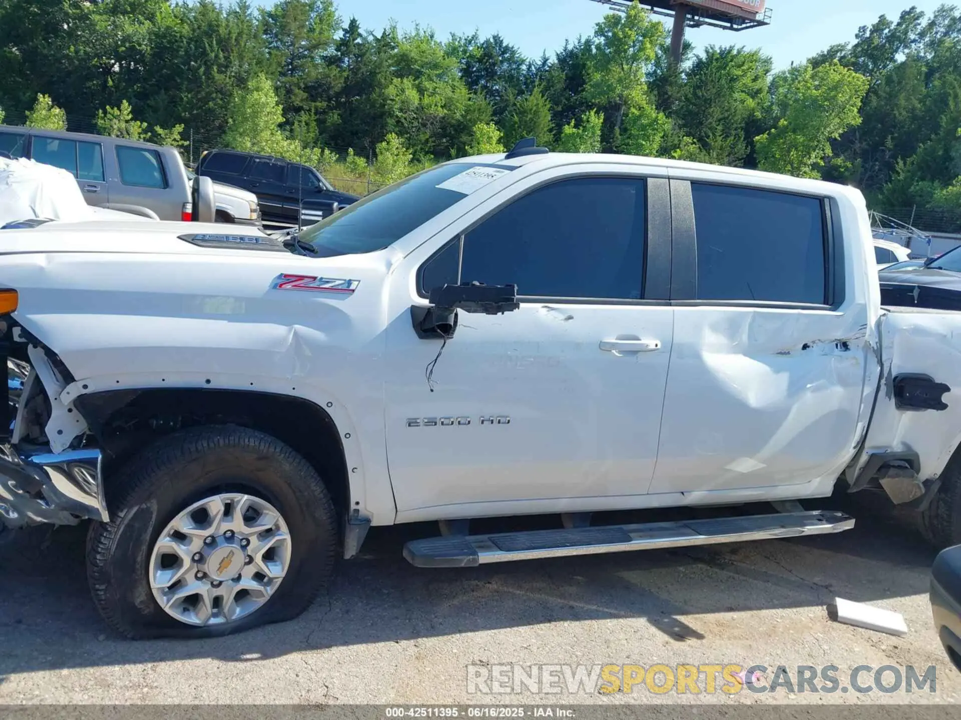 12 Photograph of a damaged car 2GC4YNE70R1244312 CHEVROLET SILVERADO 2500HD 2024