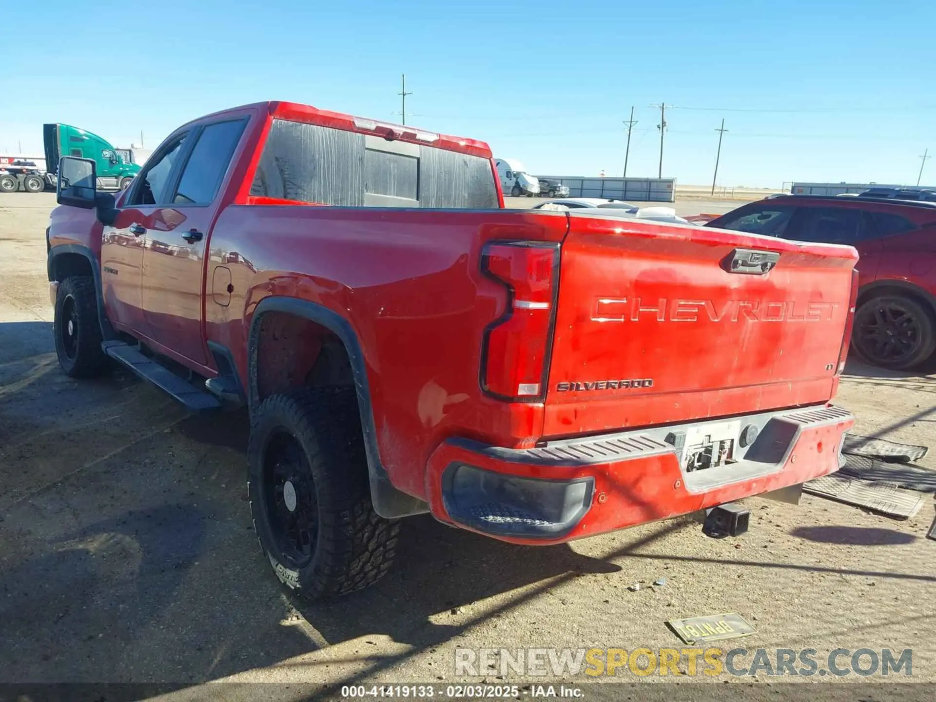 3 Photograph of a damaged car 2GC4YNEY2R1236740 CHEVROLET SILVERADO 2500HD 2024