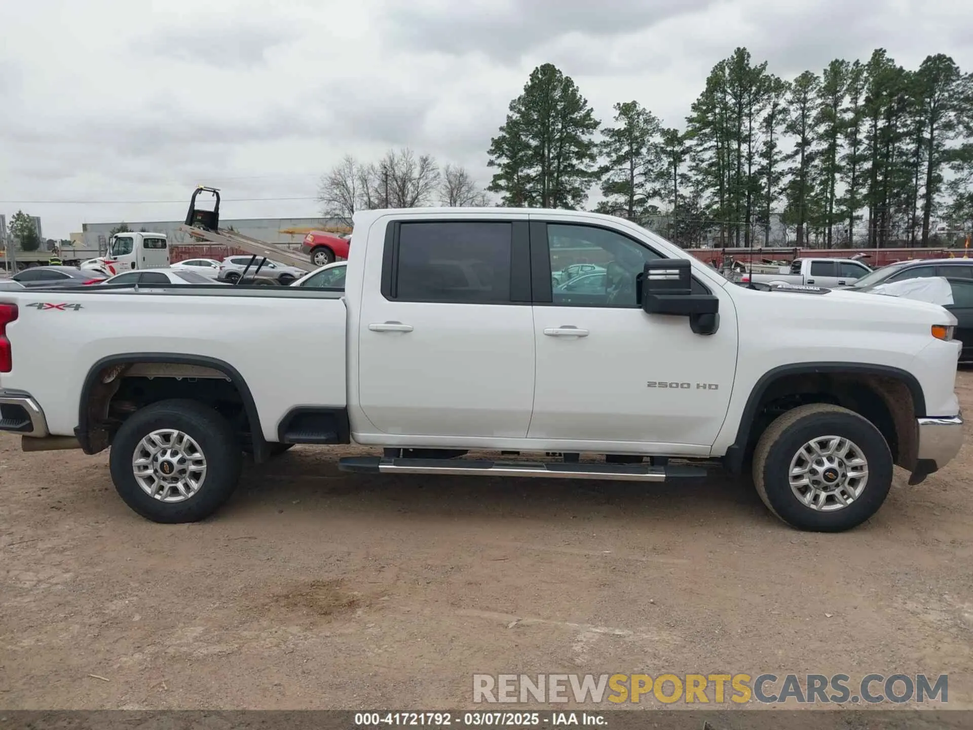 13 Фотография поврежденного автомобиля 2GC4YNEY6R1206303 CHEVROLET SILVERADO 2500HD 2024