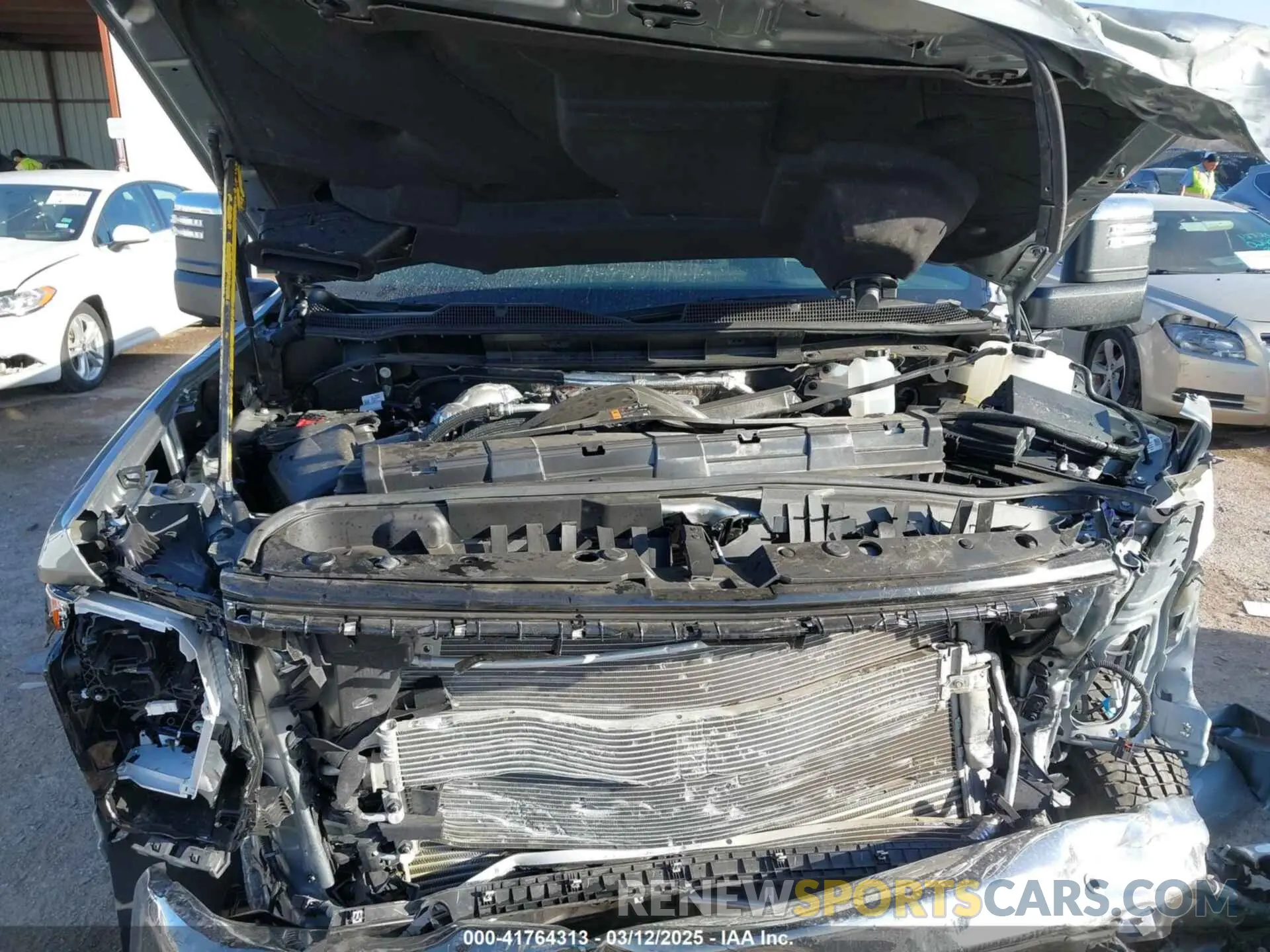 10 Фотография поврежденного автомобиля 2GC4YPEY1R1107948 CHEVROLET SILVERADO 2500HD 2024