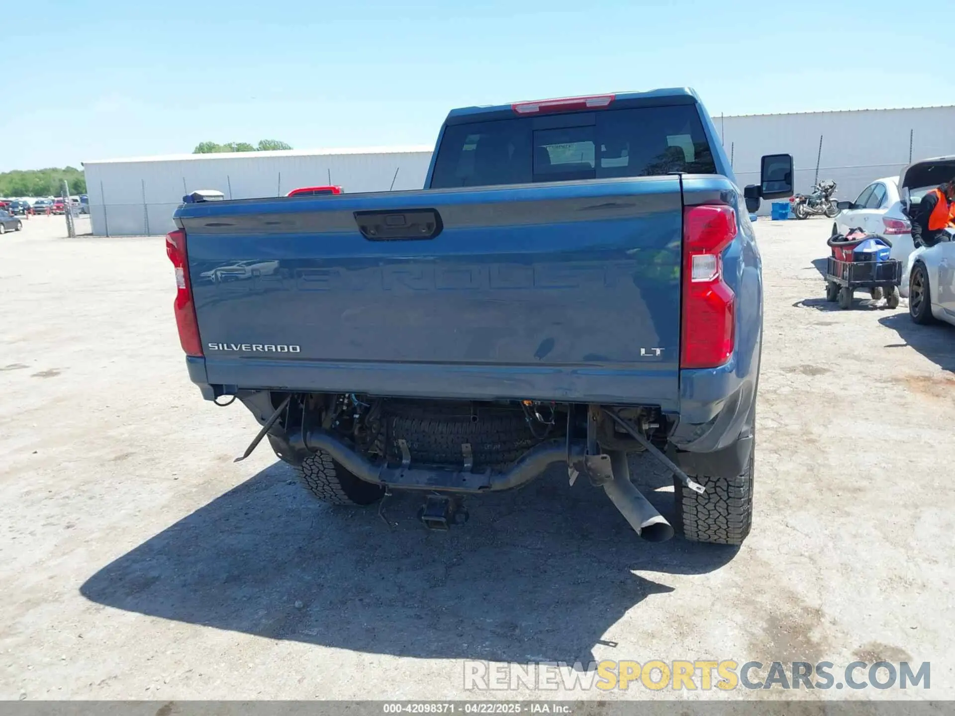 11 Photograph of a damaged car 1GC4KNE71SF104320 CHEVROLET SILVERADO 2500HD 2025