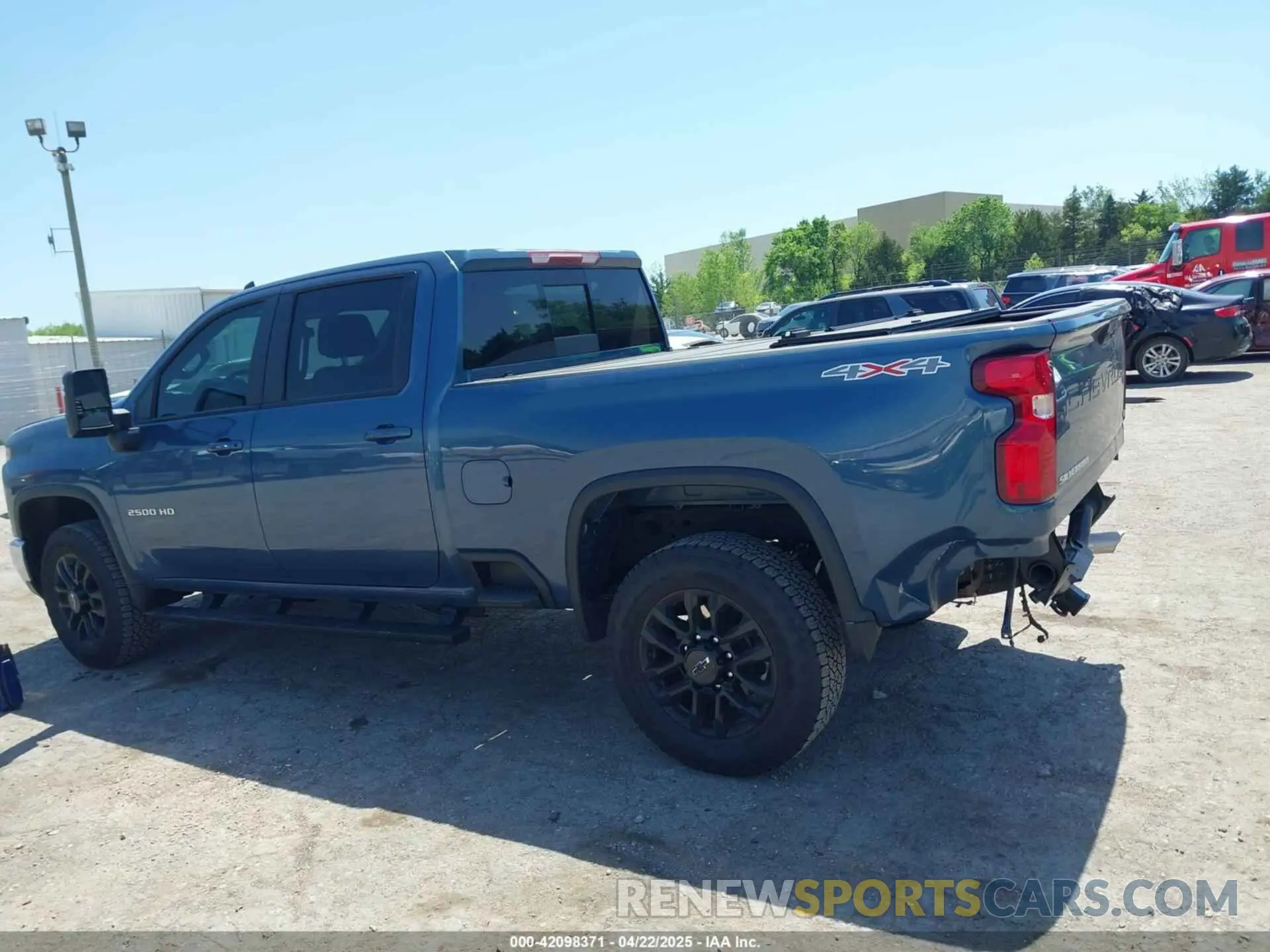 14 Photograph of a damaged car 1GC4KNE71SF104320 CHEVROLET SILVERADO 2500HD 2025