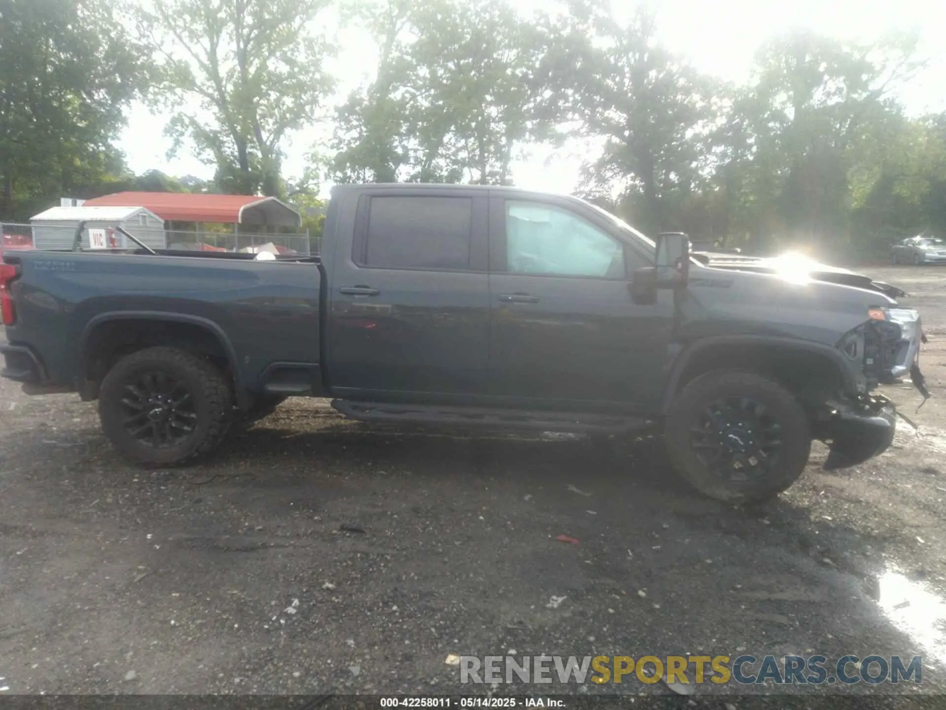 13 Photograph of a damaged car 1GC4KNE73SF150781 CHEVROLET SILVERADO 2500HD 2025