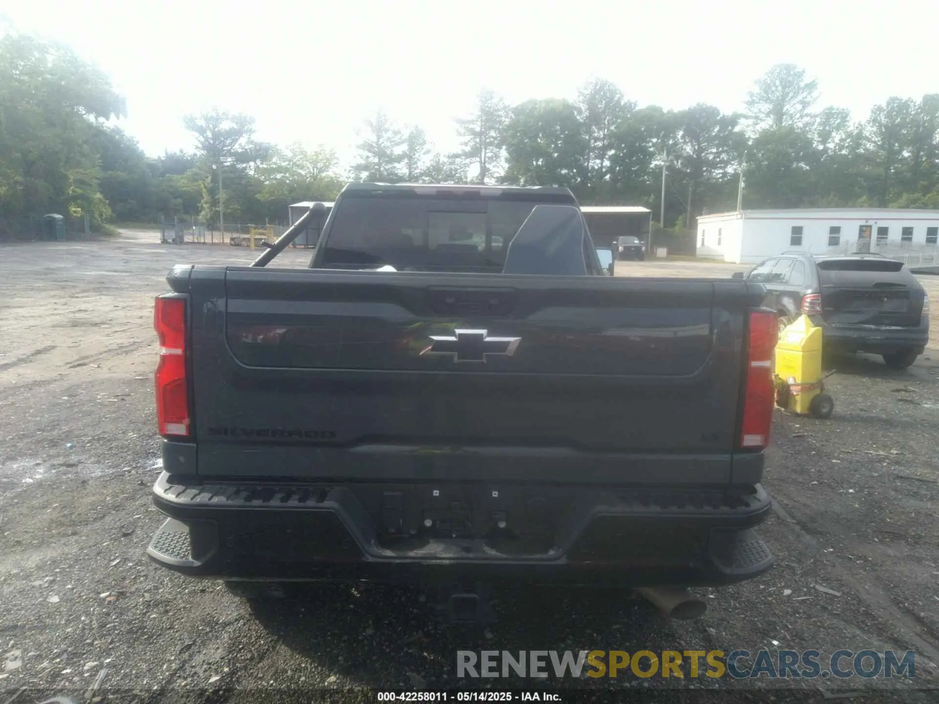 15 Photograph of a damaged car 1GC4KNE73SF150781 CHEVROLET SILVERADO 2500HD 2025
