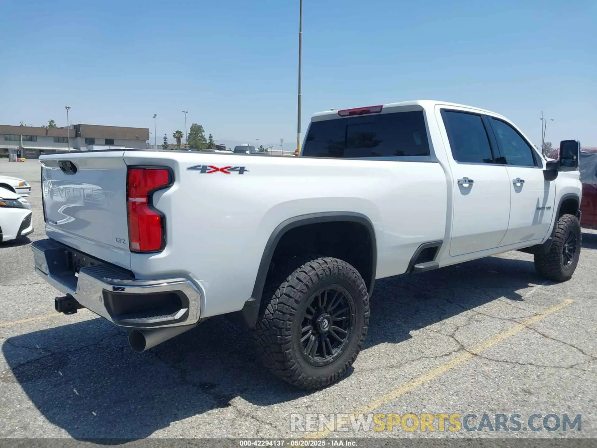 4 Фотография поврежденного автомобиля 1GC4KPEY7SF148925 CHEVROLET SILVERADO 2500HD 2025