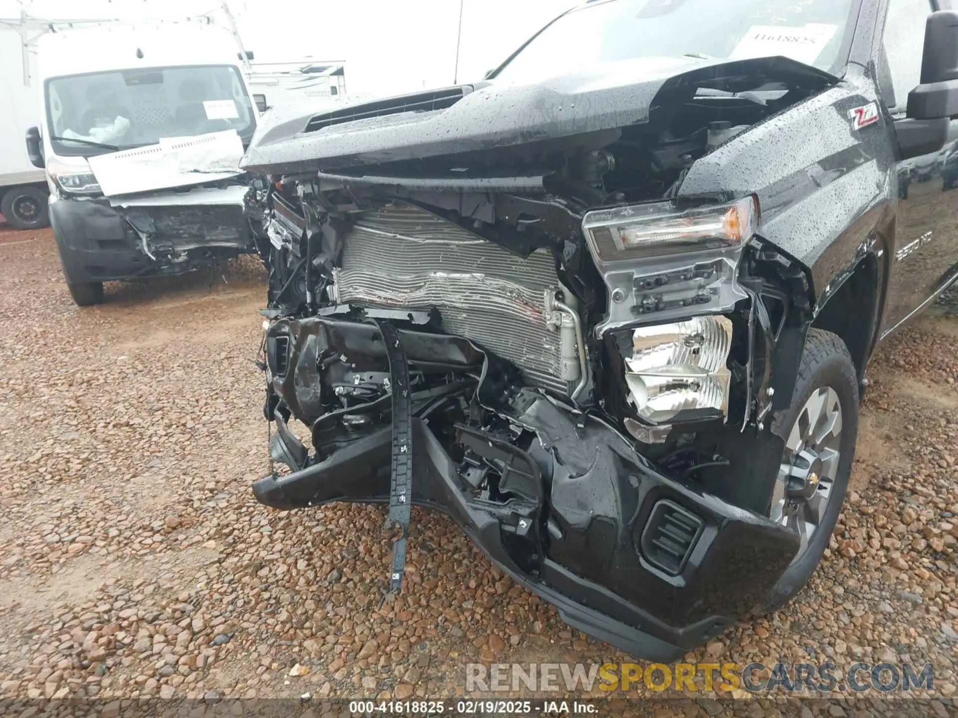 11 Photograph of a damaged car 2GC4KMEY3S1123350 CHEVROLET SILVERADO 2500HD 2025