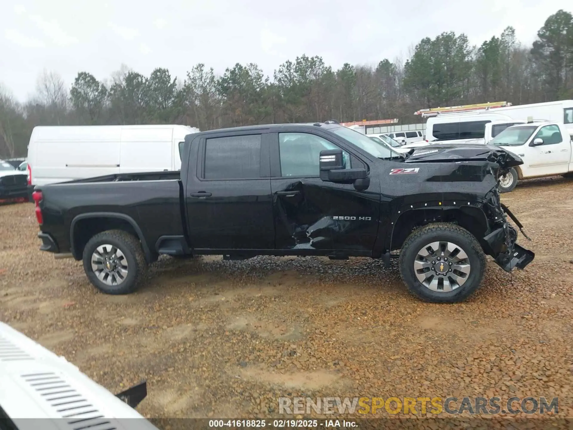13 Photograph of a damaged car 2GC4KMEY3S1123350 CHEVROLET SILVERADO 2500HD 2025