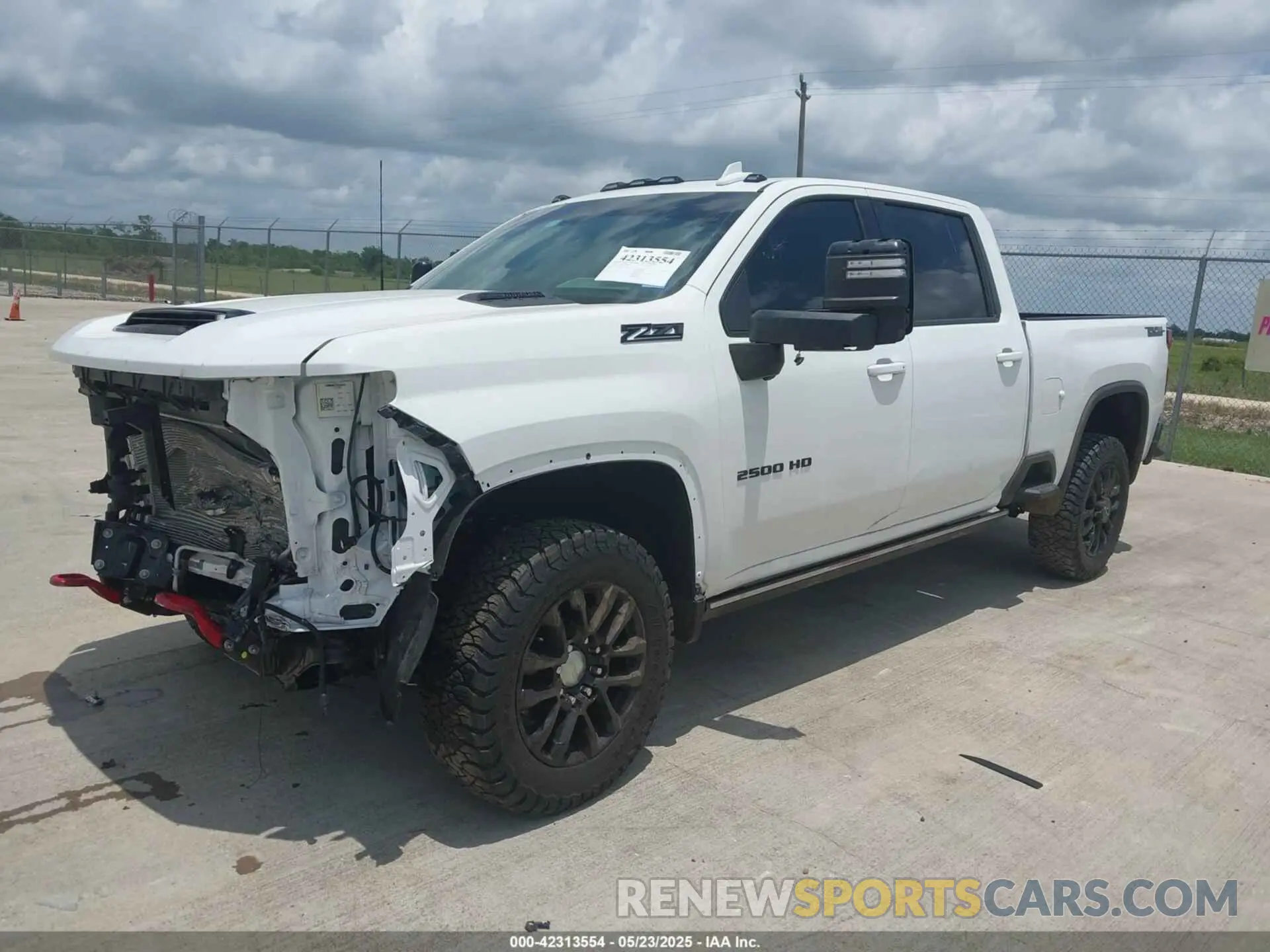 2 Photograph of a damaged car 2GC4KPEY8S1105363 CHEVROLET SILVERADO 2500HD 2025