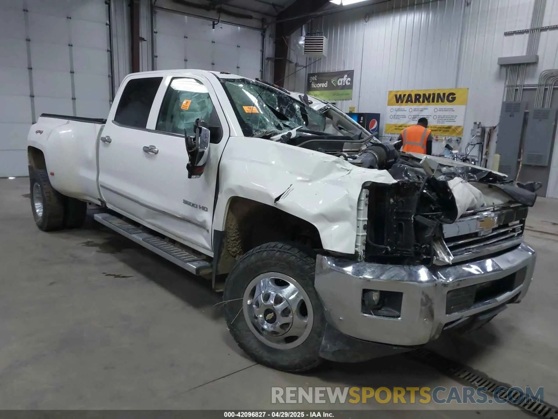 1 Фотография поврежденного автомобиля 1GC4KXEY8KF229917 CHEVROLET SILVERADO 3500HD 2019