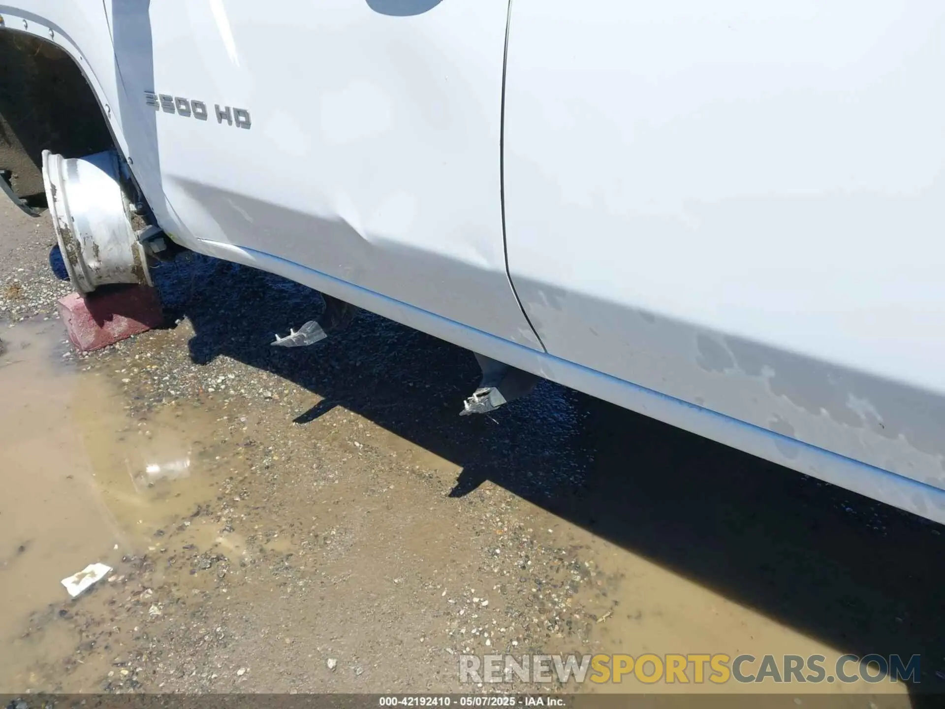 11 Photograph of a damaged car 1GC4YSEY9LF210876 CHEVROLET SILVERADO 3500HD 2020