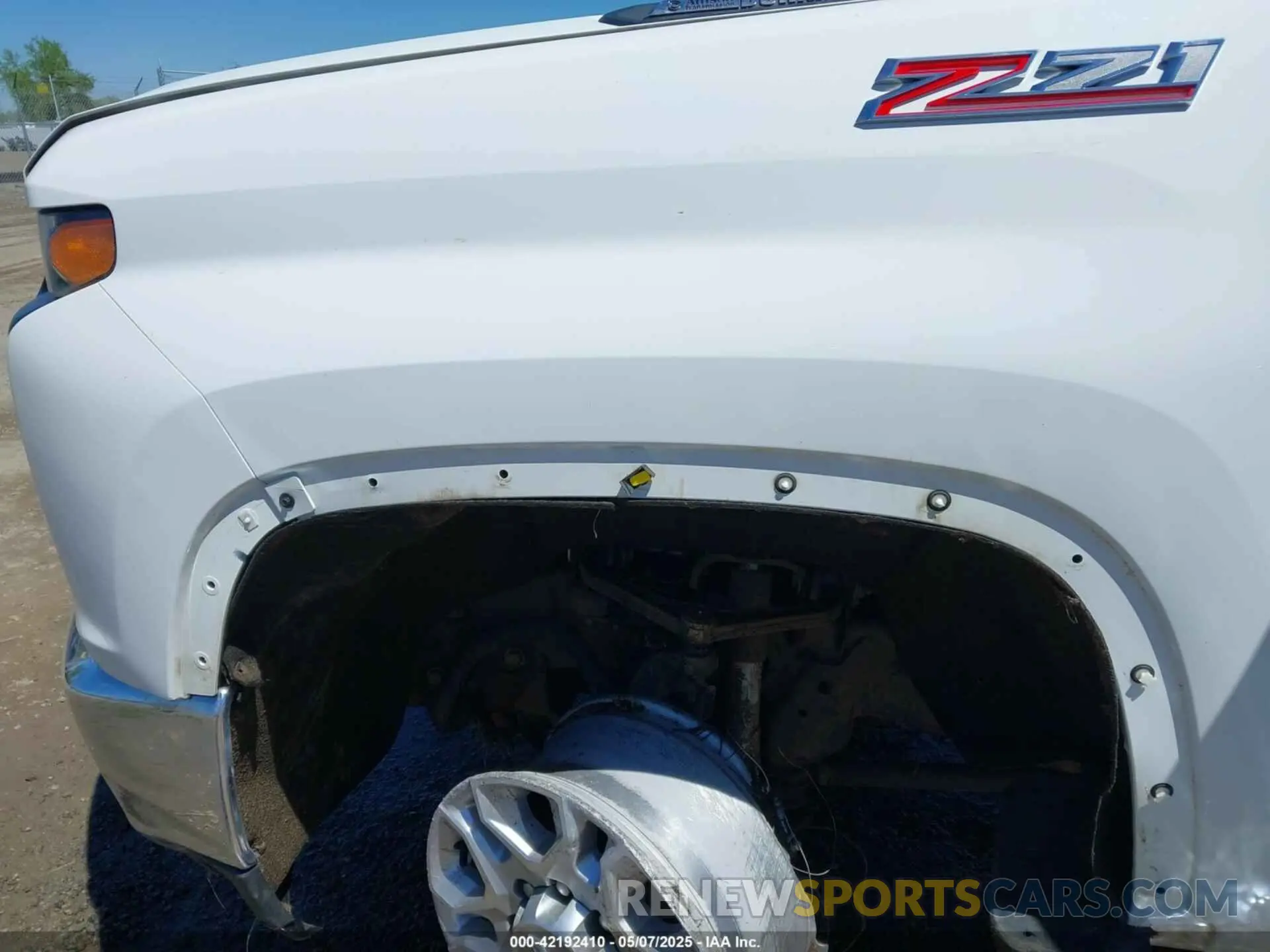 13 Photograph of a damaged car 1GC4YSEY9LF210876 CHEVROLET SILVERADO 3500HD 2020