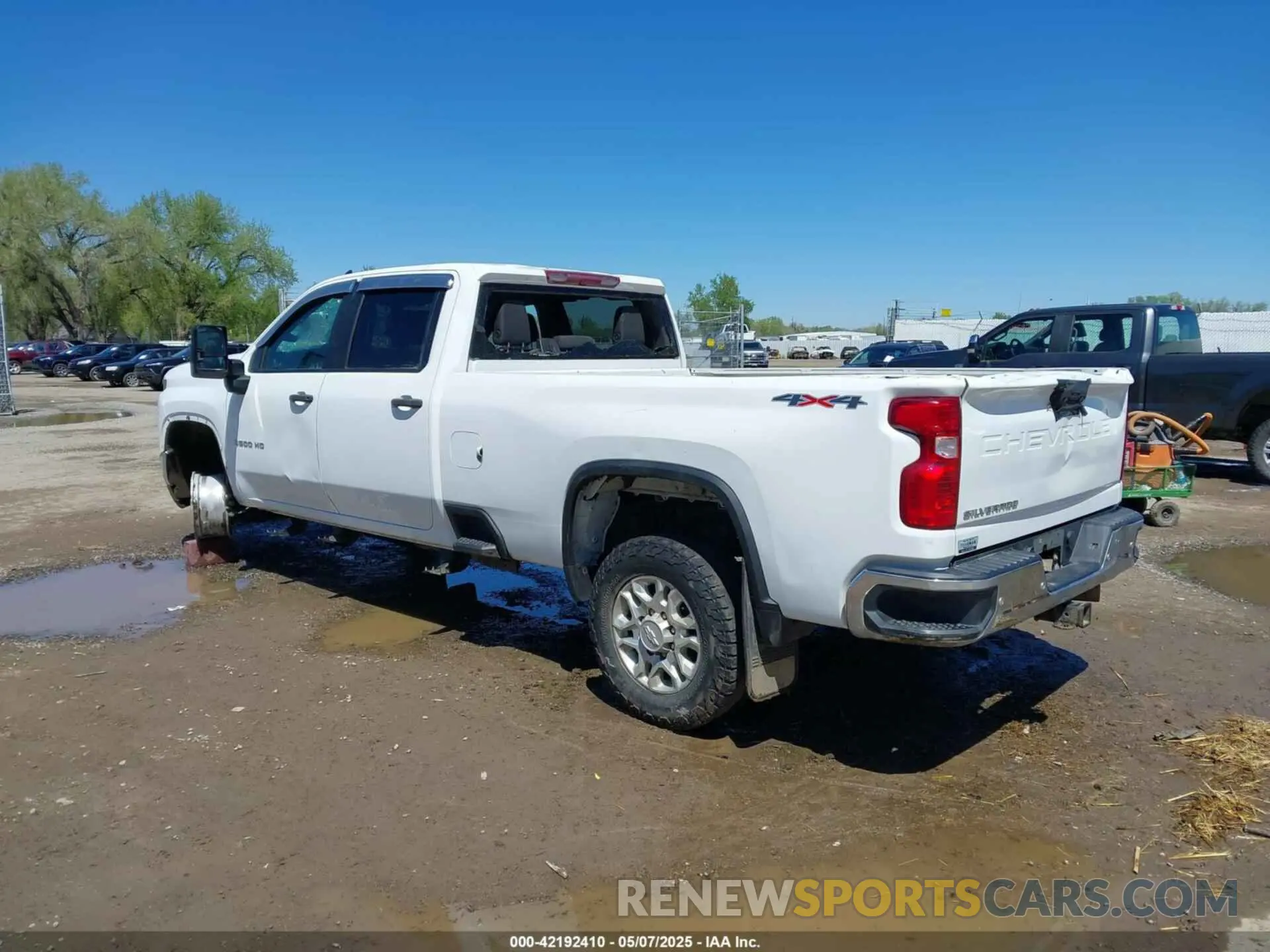 3 Photograph of a damaged car 1GC4YSEY9LF210876 CHEVROLET SILVERADO 3500HD 2020