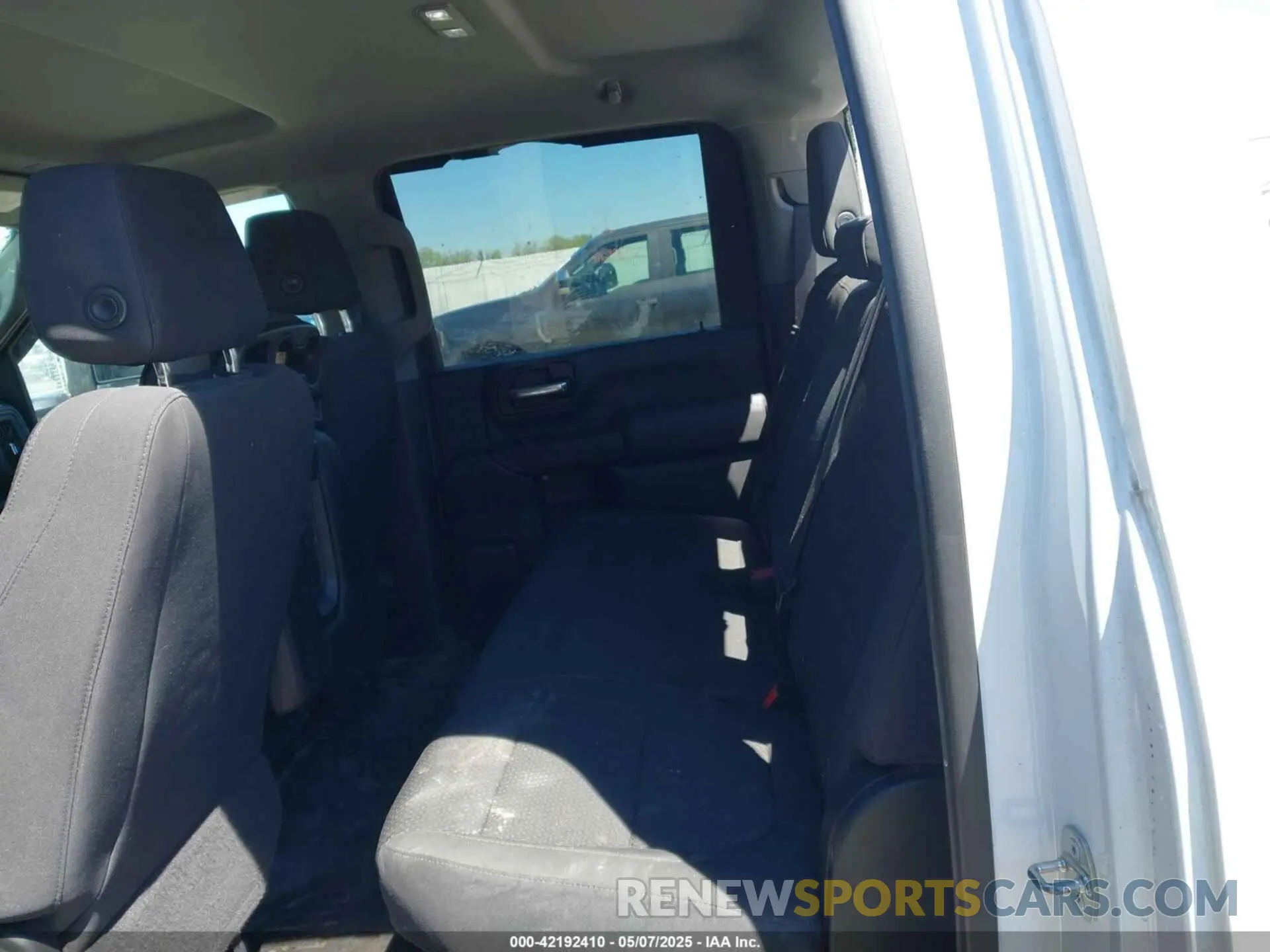 6 Photograph of a damaged car 1GC4YSEY9LF210876 CHEVROLET SILVERADO 3500HD 2020