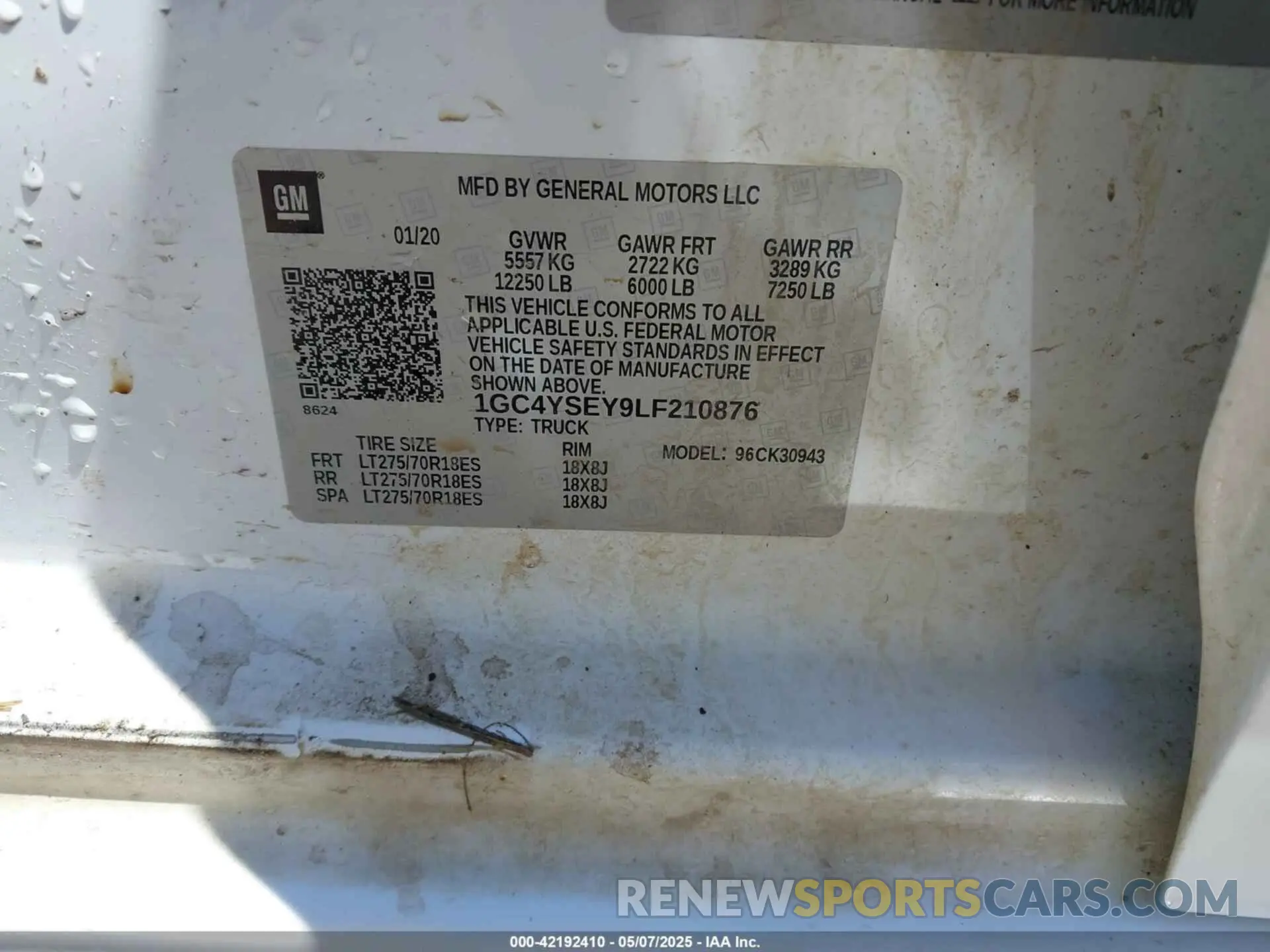 8 Photograph of a damaged car 1GC4YSEY9LF210876 CHEVROLET SILVERADO 3500HD 2020