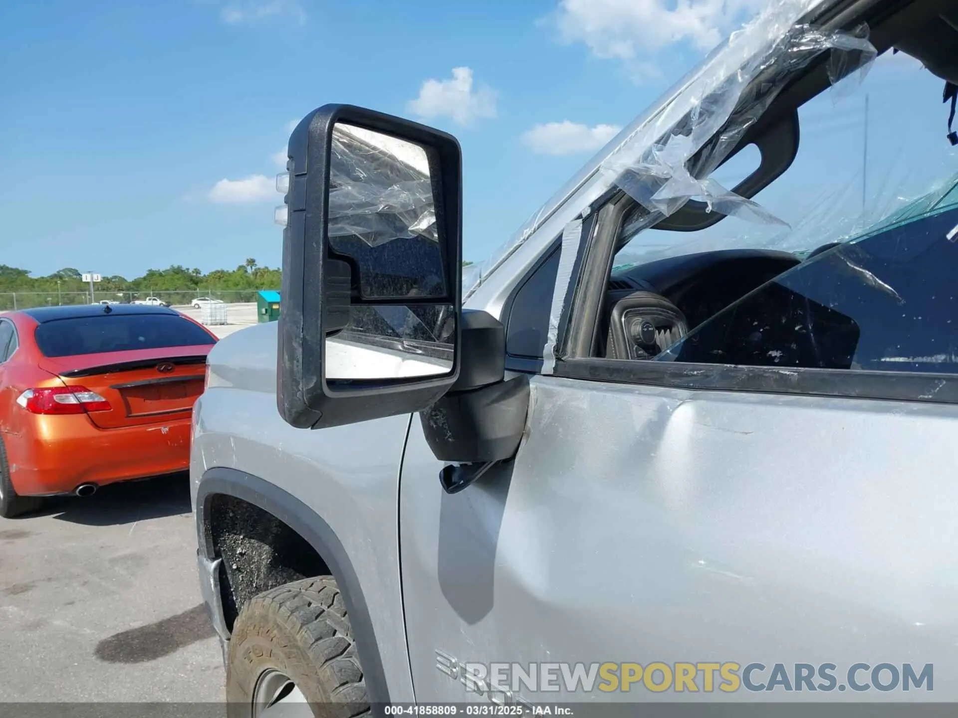 13 Photograph of a damaged car 1GC4YTEYXLF342096 CHEVROLET SILVERADO 3500HD 2020