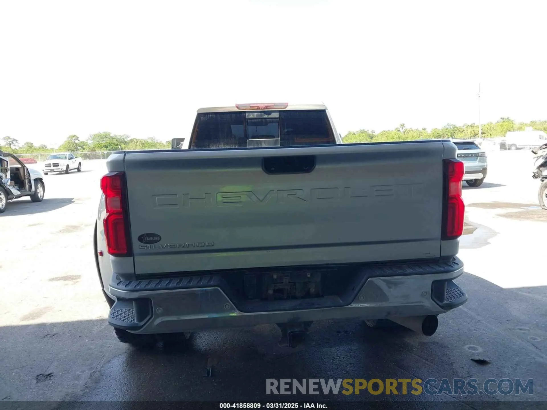 7 Photograph of a damaged car 1GC4YTEYXLF342096 CHEVROLET SILVERADO 3500HD 2020