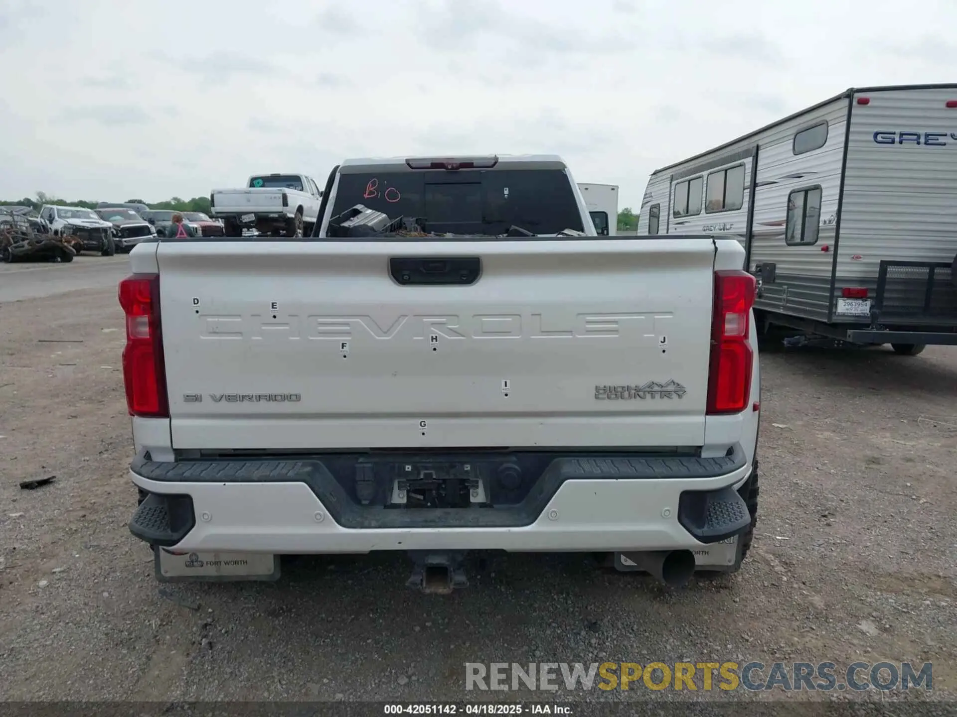 14 Photograph of a damaged car 1GC4YVEY2LF211787 CHEVROLET SILVERADO 3500HD 2020