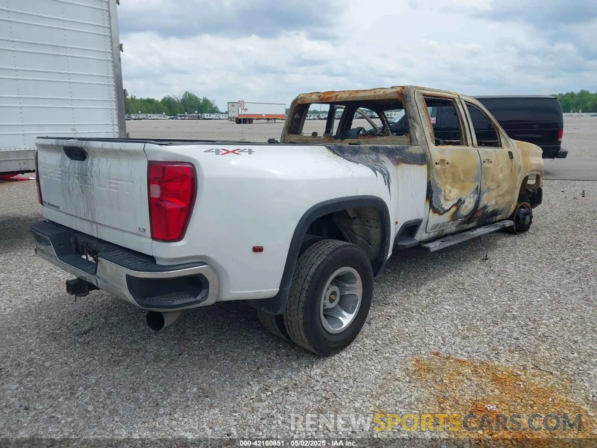 4 Фотография поврежденного автомобиля 1GC4YTEYXMF294424 CHEVROLET SILVERADO 3500HD 2021