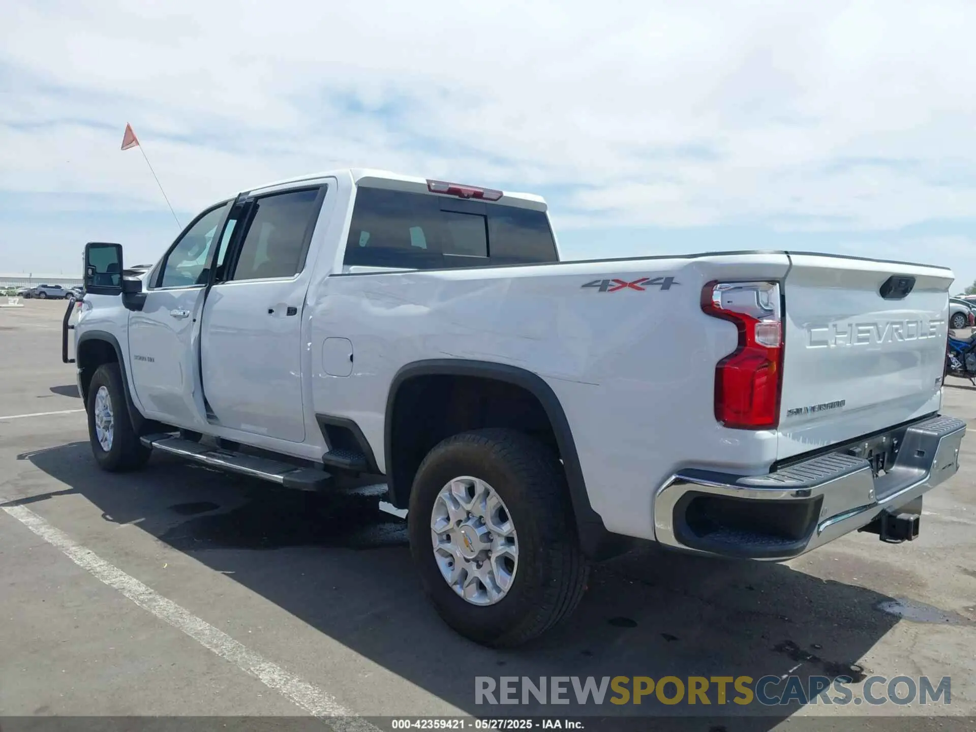 11 Photograph of a damaged car 1GC4YUEY1MF162268 CHEVROLET SILVERADO 3500HD 2021