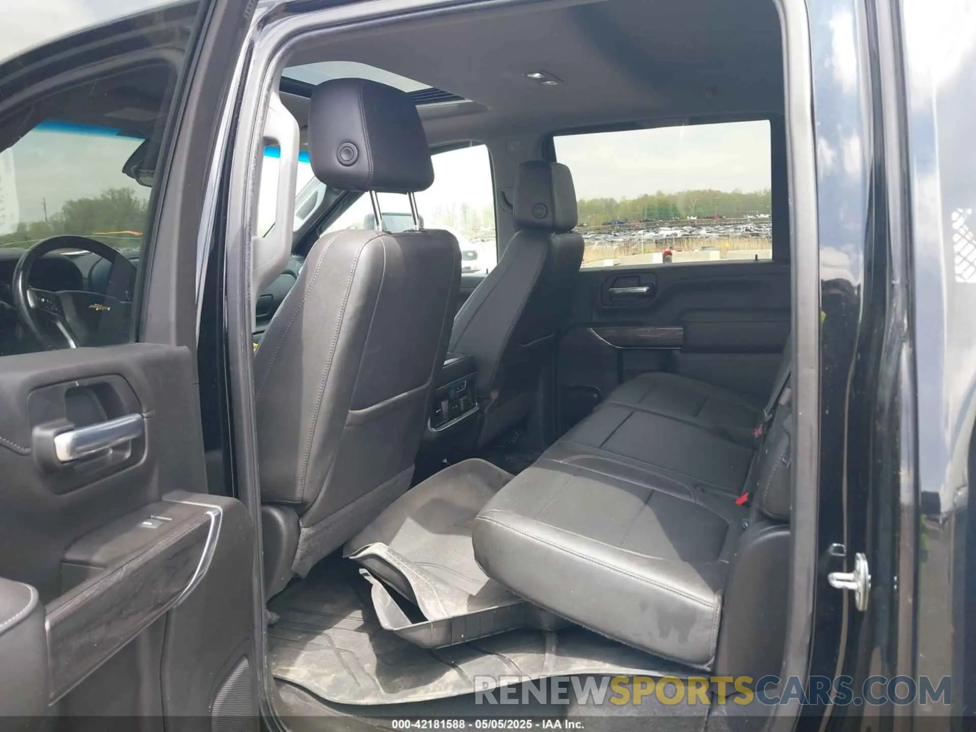 7 Photograph of a damaged car 1GC4YUEY2MF262296 CHEVROLET SILVERADO 3500HD 2021