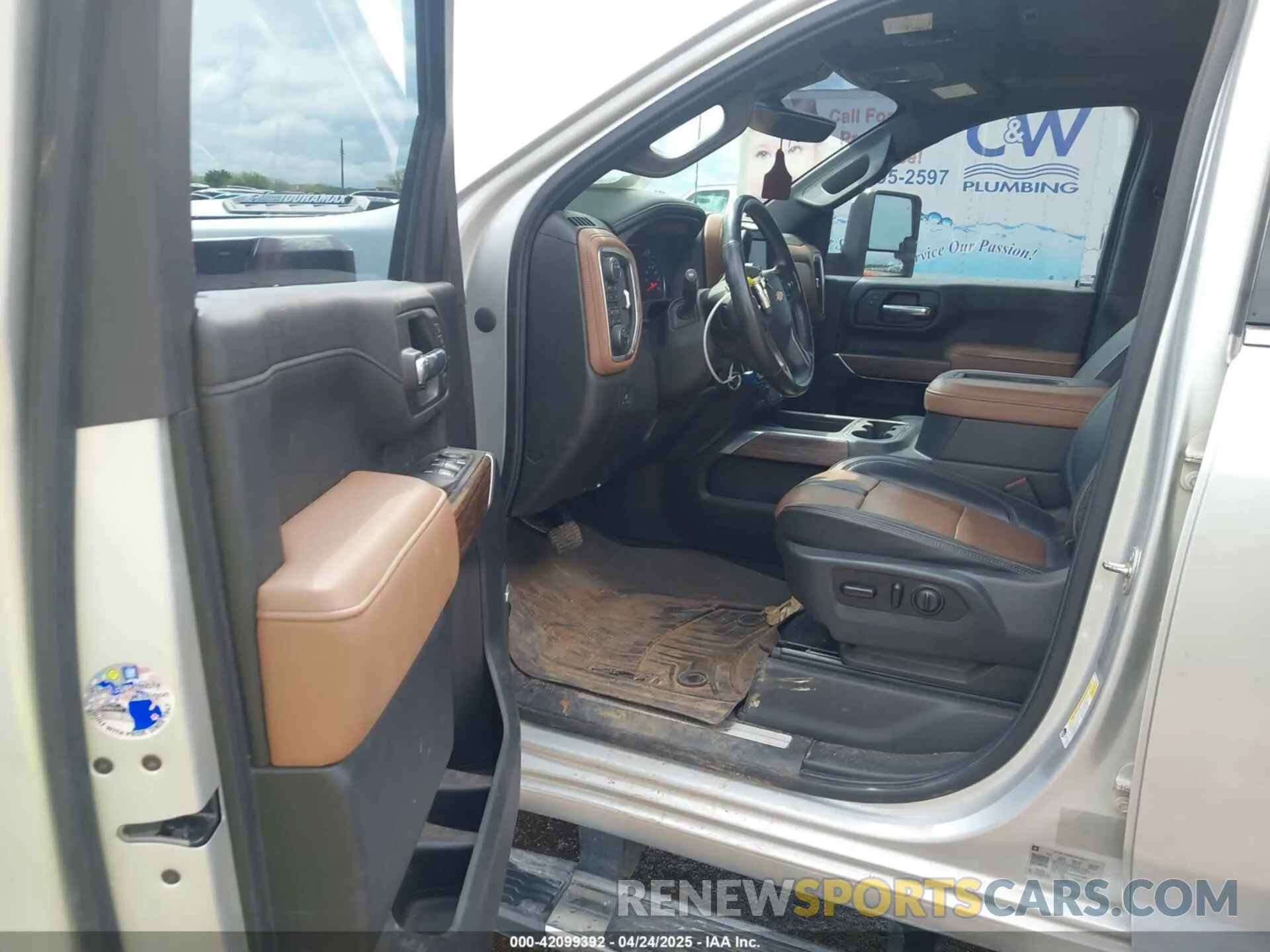 6 Фотография поврежденного автомобиля 1GC4YVEY1MF102982 CHEVROLET SILVERADO 3500HD 2021