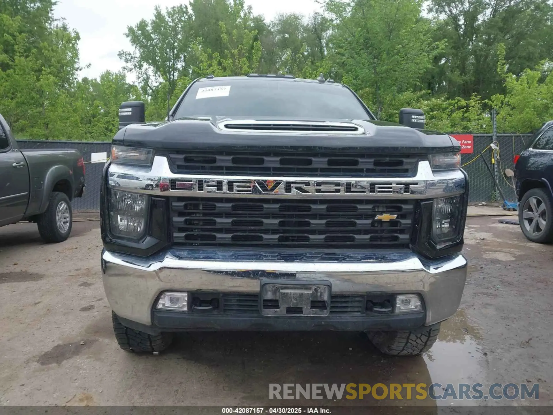 13 Photograph of a damaged car 1GC4YTEY5NF106197 CHEVROLET SILVERADO 3500HD 2022