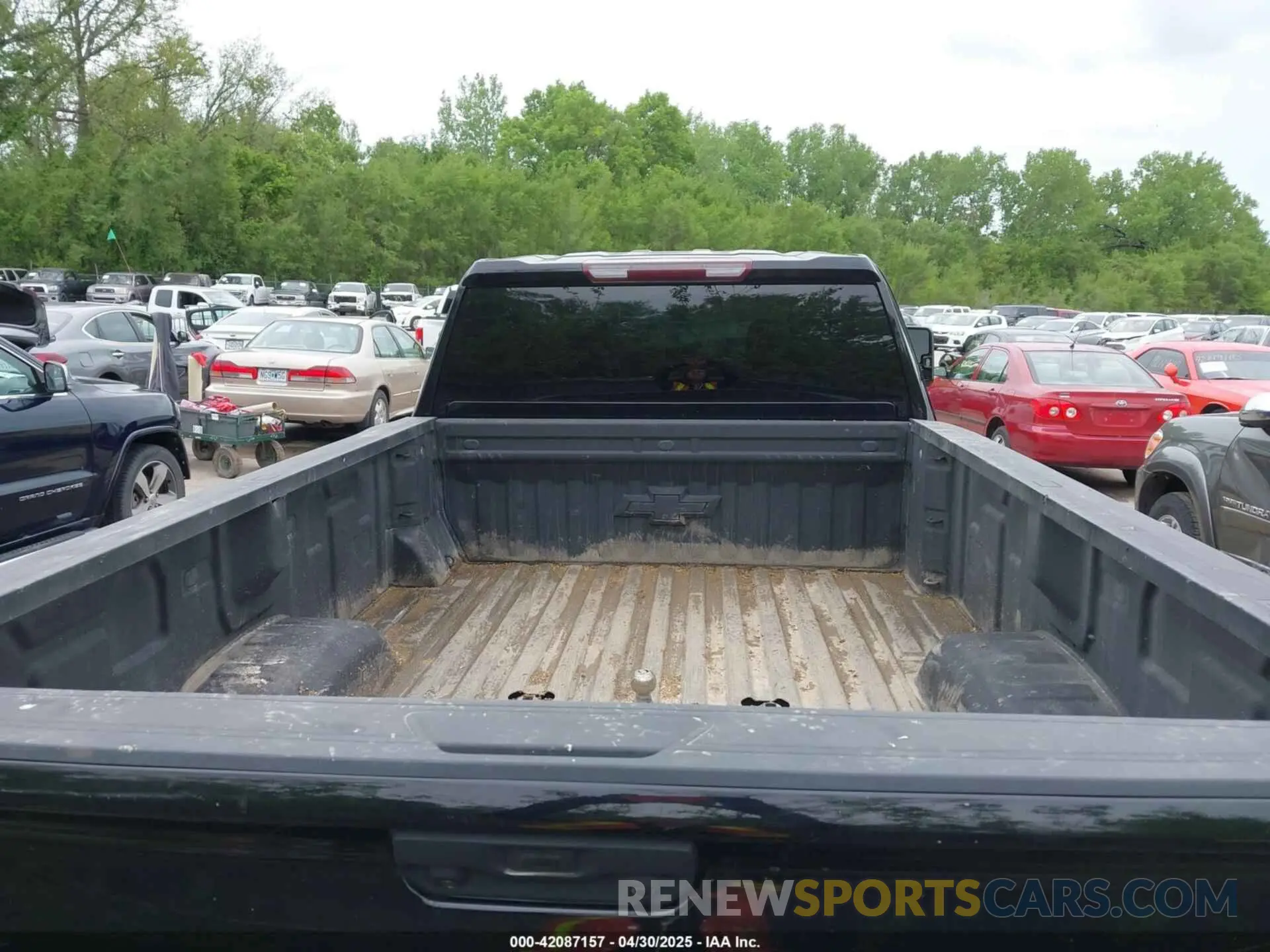 17 Photograph of a damaged car 1GC4YTEY5NF106197 CHEVROLET SILVERADO 3500HD 2022