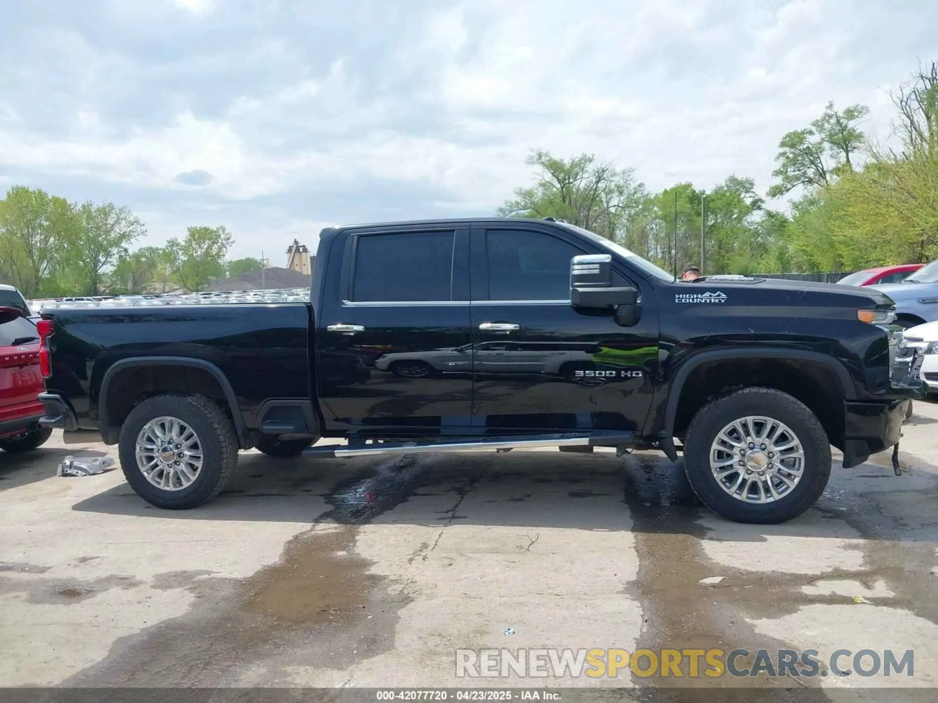 16 Photograph of a damaged car 2GC4YVEY1N1218448 CHEVROLET SILVERADO 3500HD 2022