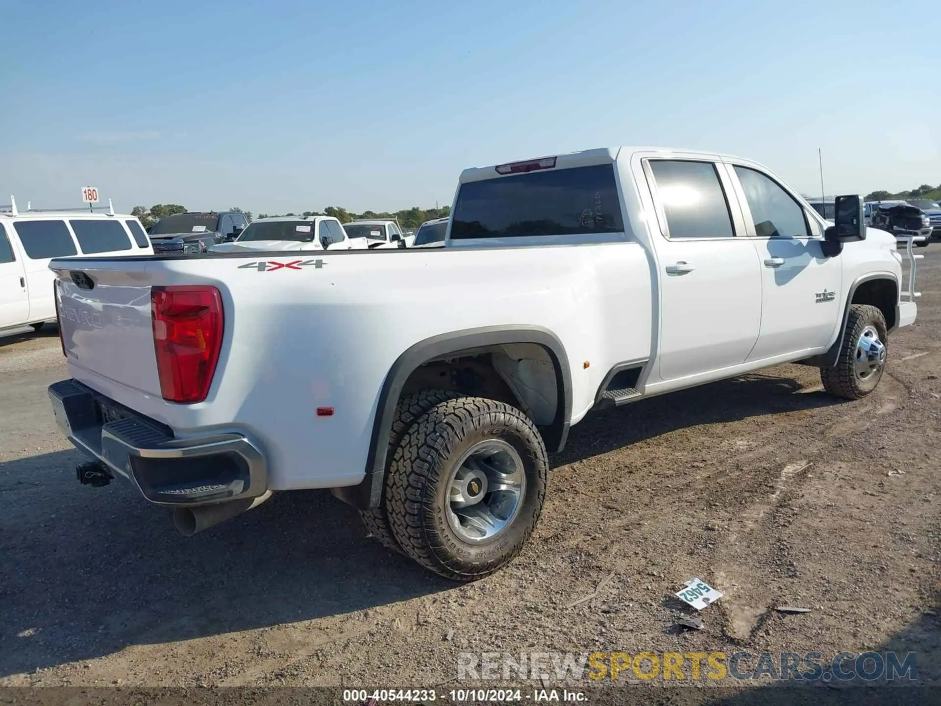 4 Photograph of a damaged car 1GC4YTEY1PF169445 CHEVROLET SILVERADO 3500HD 2023