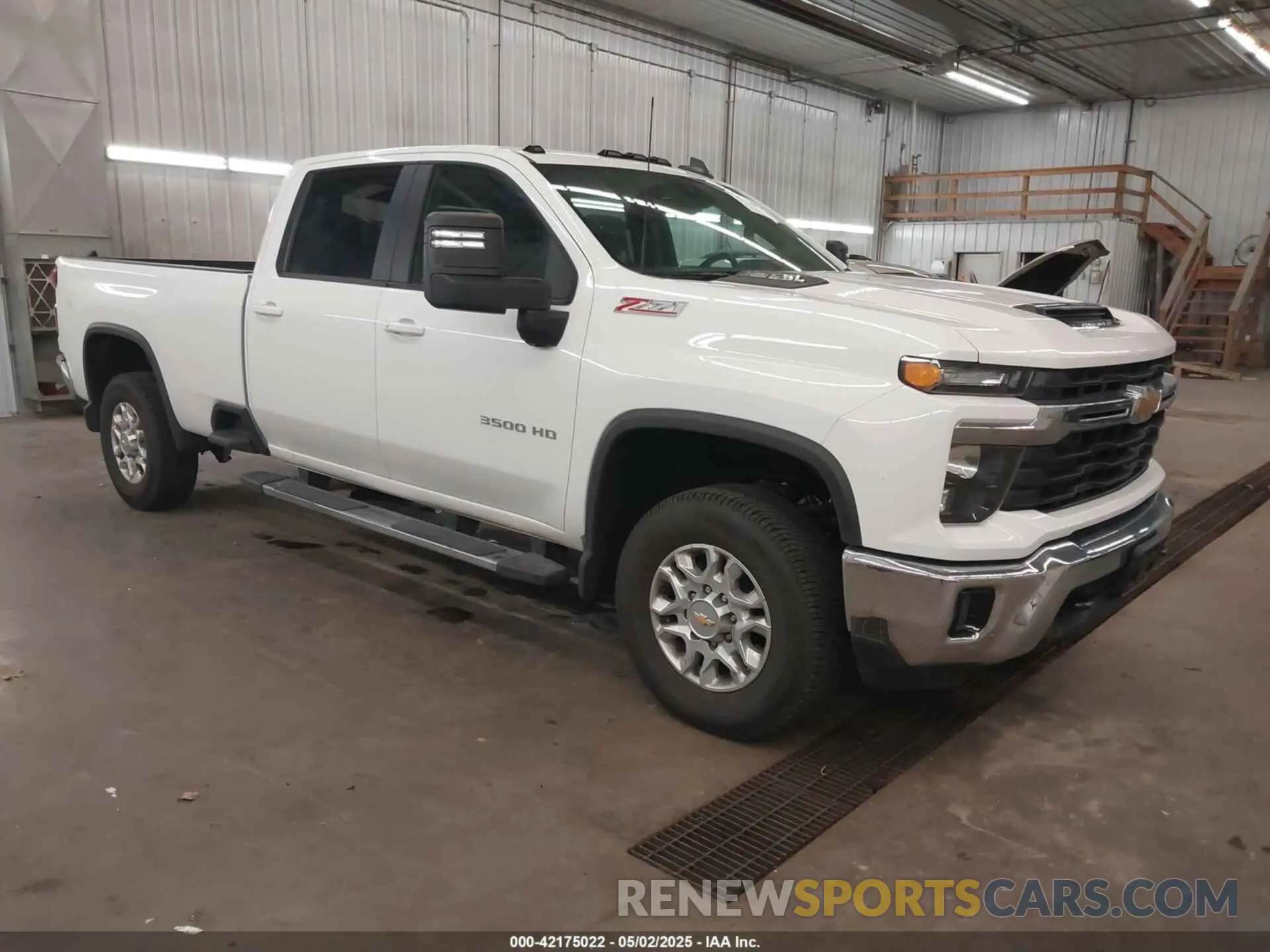1 Photograph of a damaged car 1GC4YTE77RF125329 CHEVROLET SILVERADO 3500HD 2024