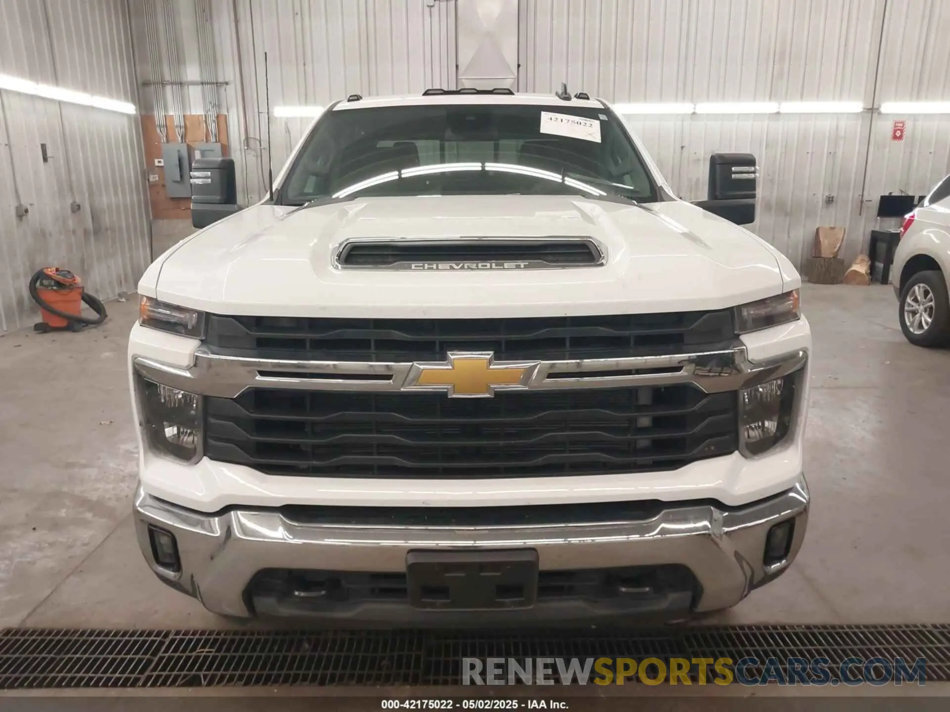 13 Photograph of a damaged car 1GC4YTE77RF125329 CHEVROLET SILVERADO 3500HD 2024
