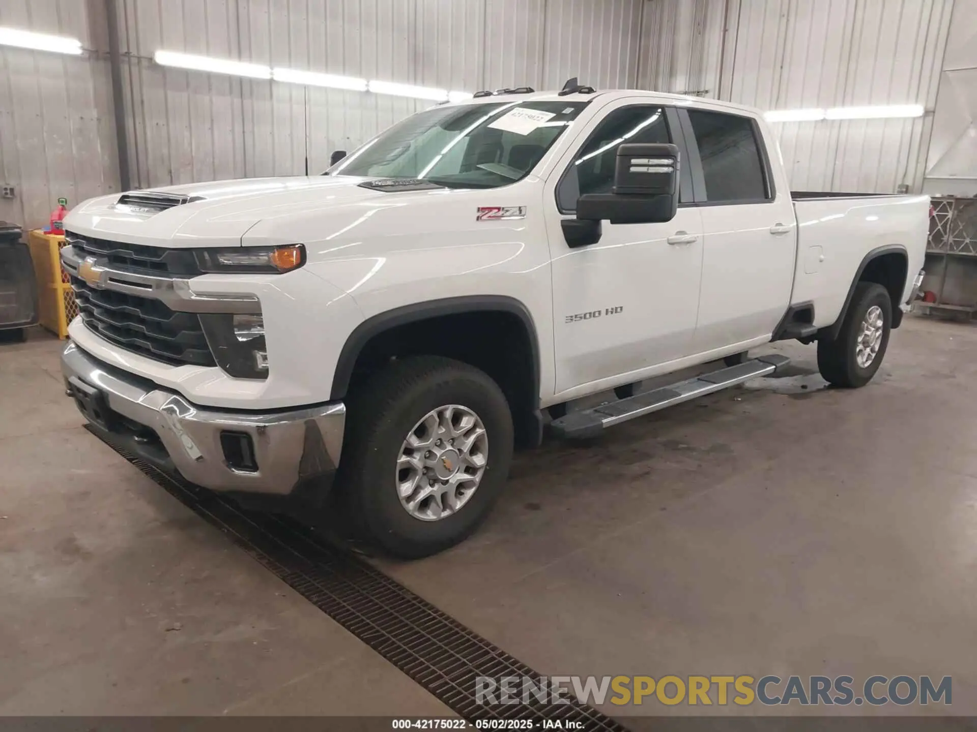 2 Photograph of a damaged car 1GC4YTE77RF125329 CHEVROLET SILVERADO 3500HD 2024