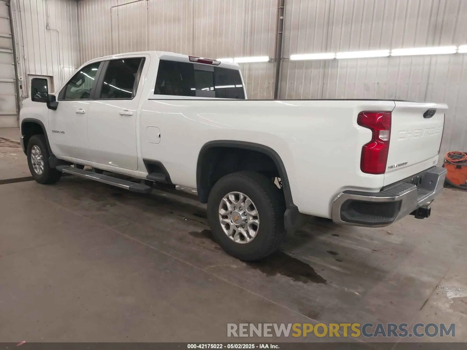 3 Photograph of a damaged car 1GC4YTE77RF125329 CHEVROLET SILVERADO 3500HD 2024
