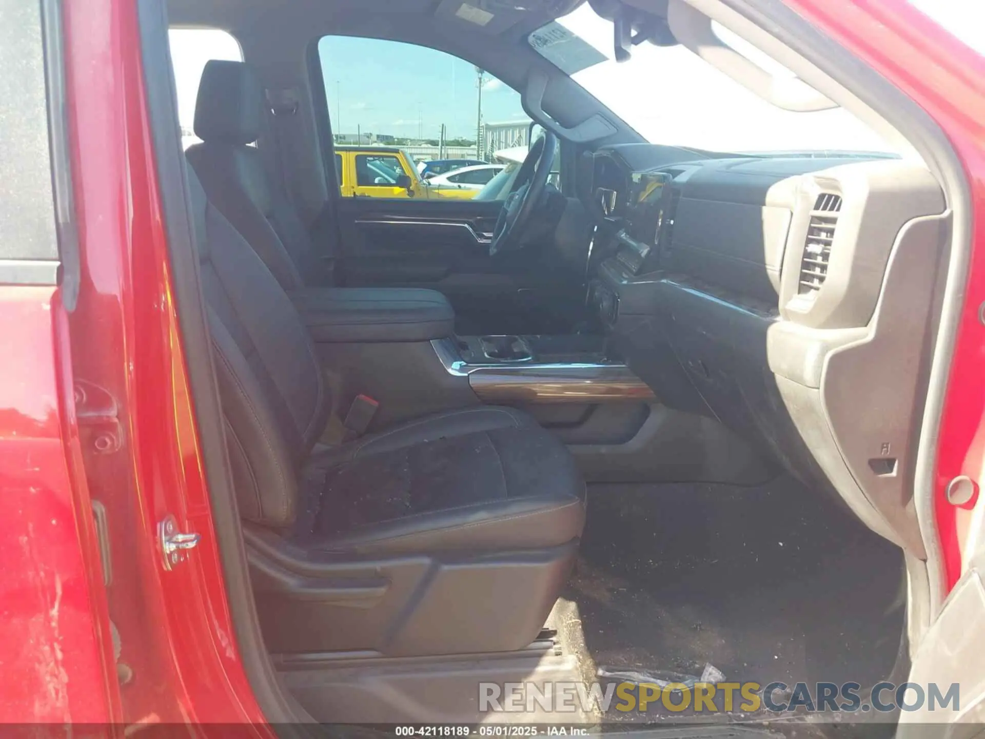 6 Photograph of a damaged car 1GC4YTE78RF343375 CHEVROLET SILVERADO 3500HD 2024