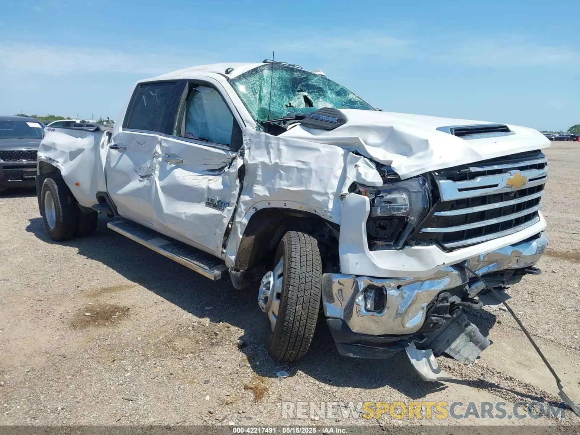 1 Photograph of a damaged car 1GC4YUEY0RF196337 CHEVROLET SILVERADO 3500HD 2024