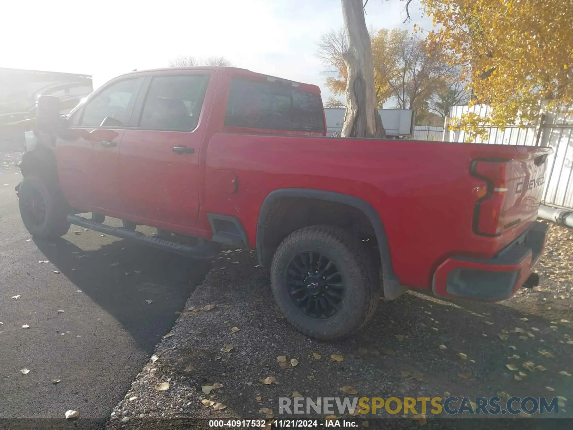 3 Photograph of a damaged car 2GC4YTEY7R1200563 CHEVROLET SILVERADO 3500HD 2024
