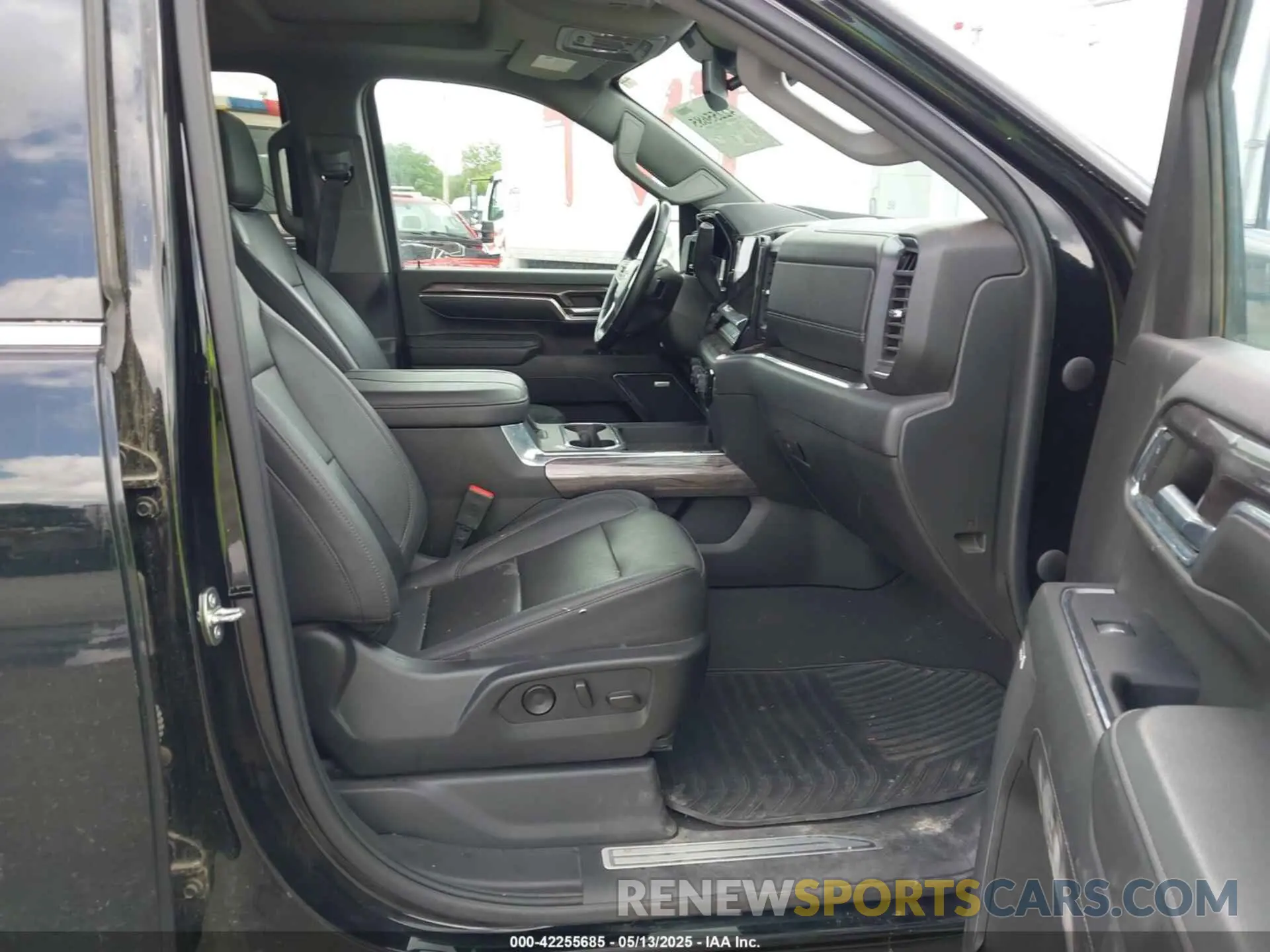 7 Photograph of a damaged car 2GC4YUEY1R1100545 CHEVROLET SILVERADO 3500HD 2024