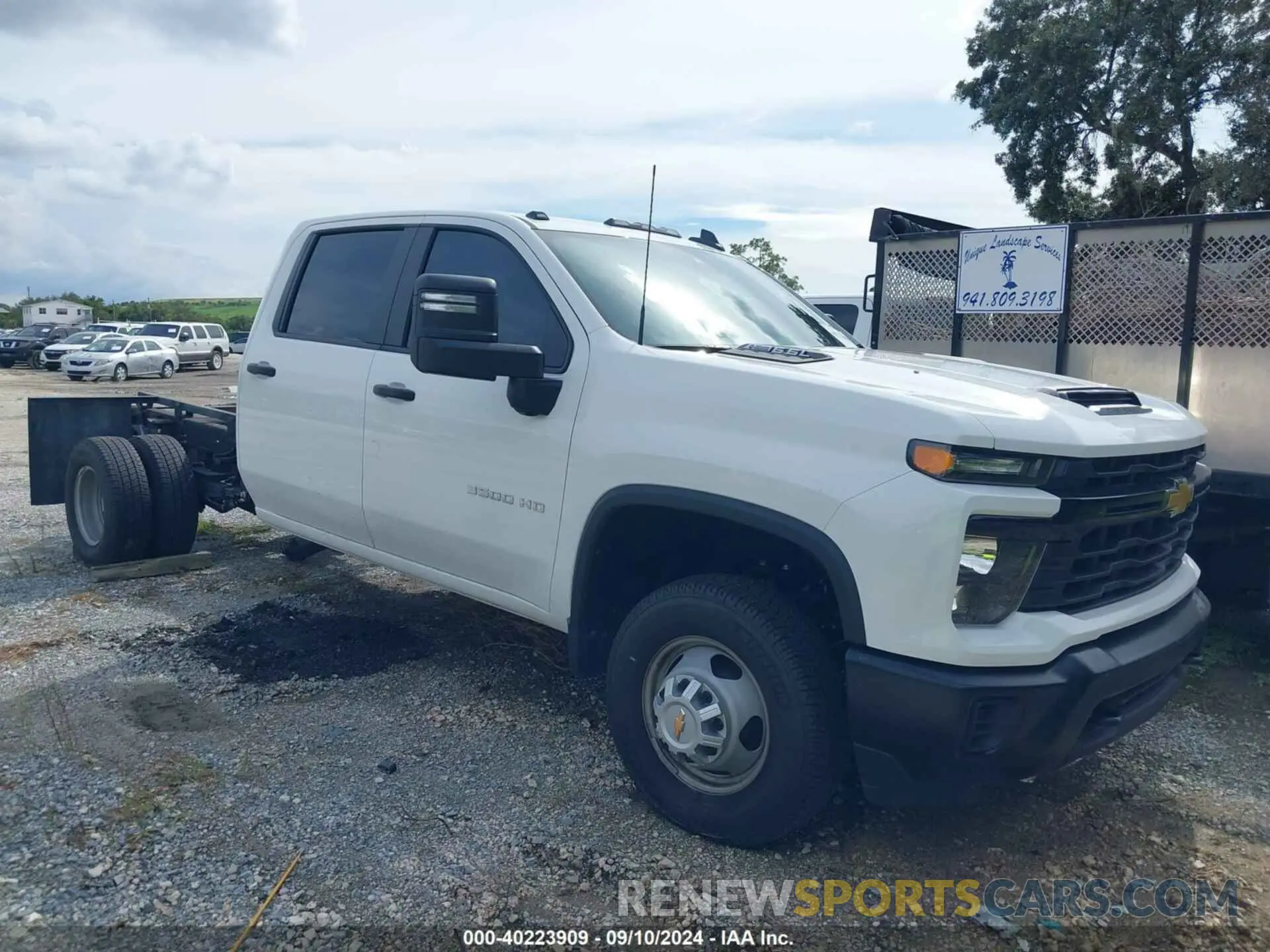 1 Photograph of a damaged car 1GB4WRE70RF358949 CHEVROLET SILVERADO 3500HD CC 2024