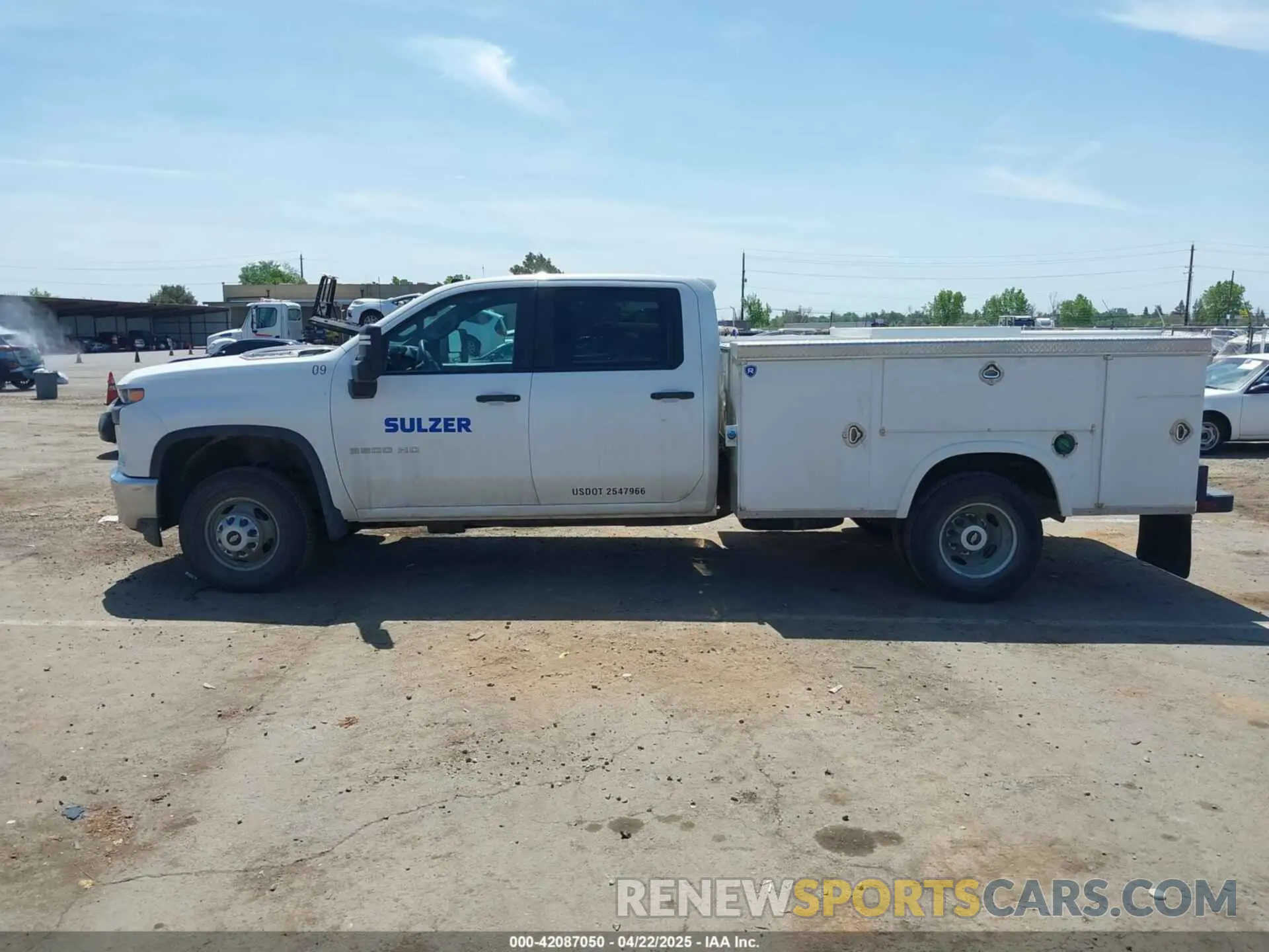 14 Photograph of a damaged car 1GB4YSEY1LF263589 CHEVROLET SILVERADO 3500HD CHASSIS 2020